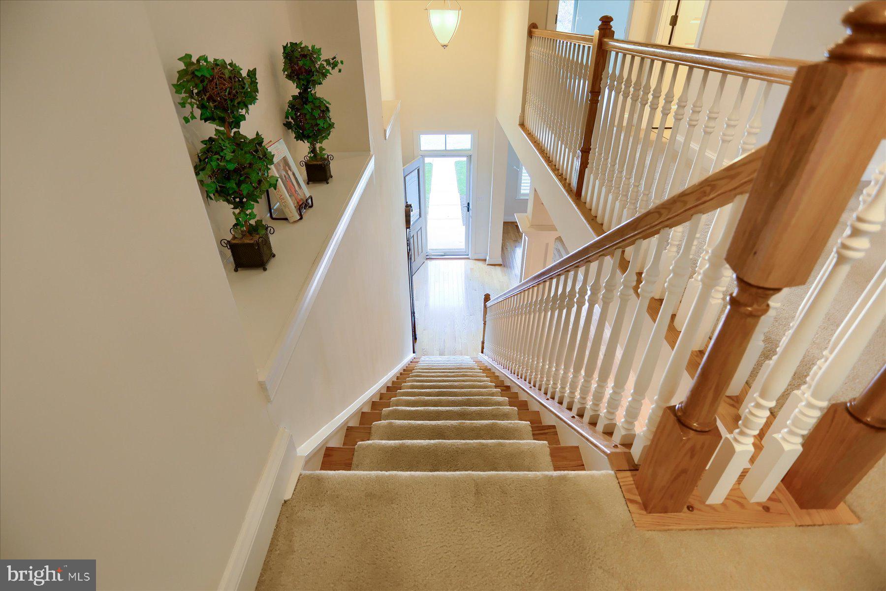 STONELEIGH SUMMIT - Residential