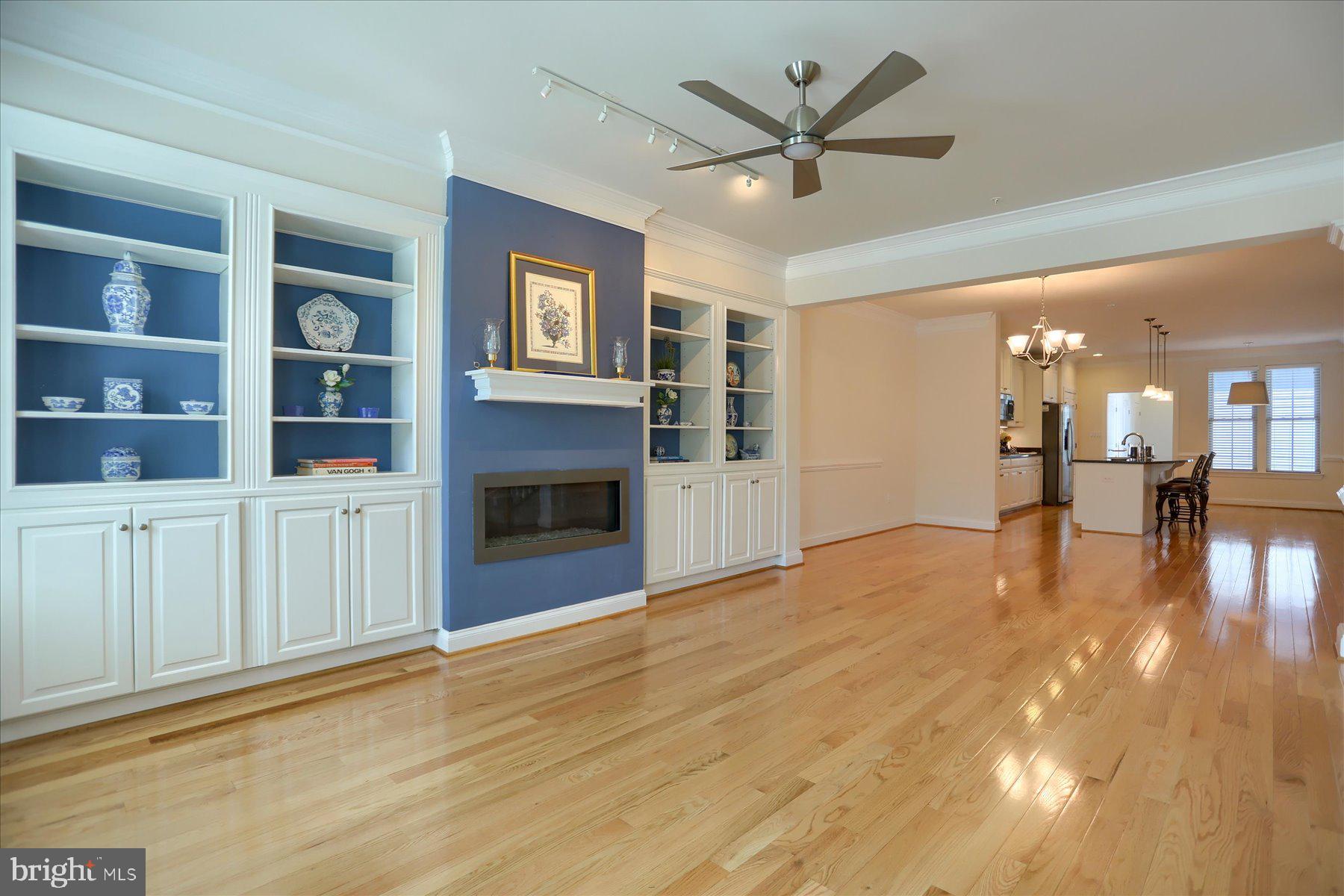 STONELEIGH SUMMIT - Residential