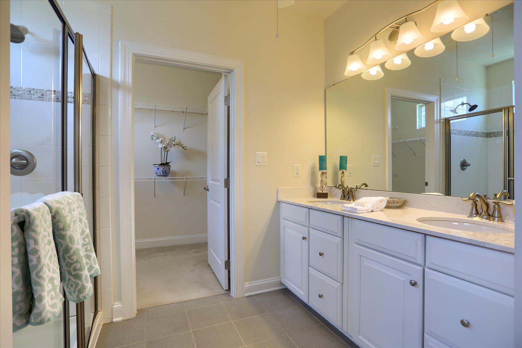 STONELEIGH SUMMIT - Residential