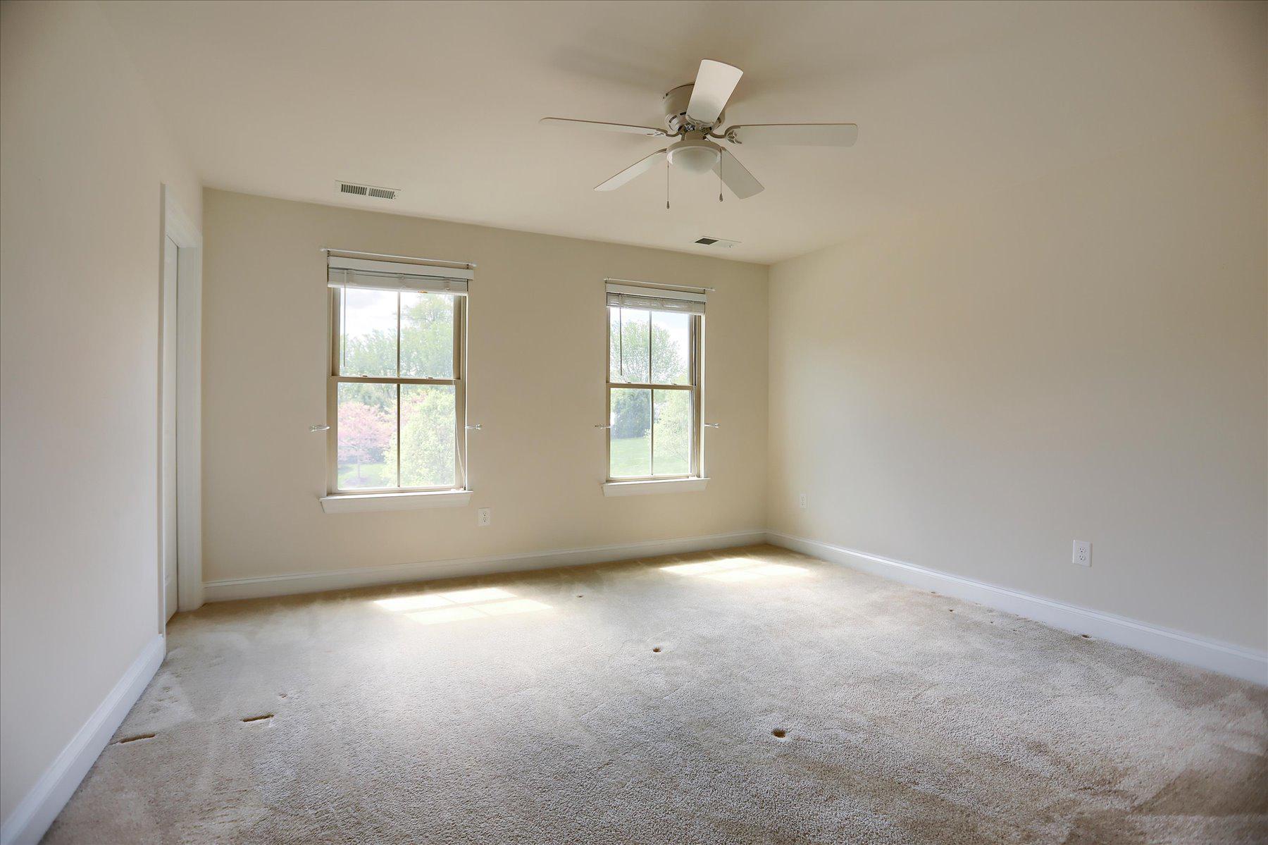 STONELEIGH SUMMIT - Residential