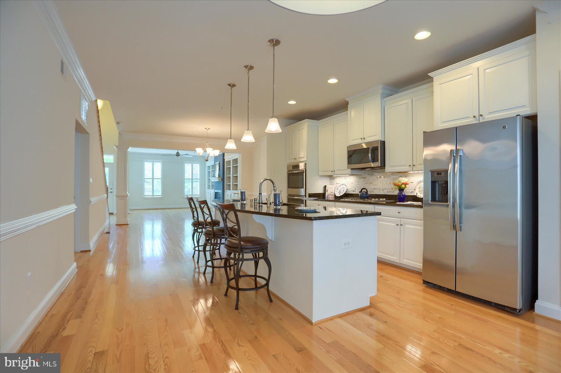 STONELEIGH SUMMIT - Residential