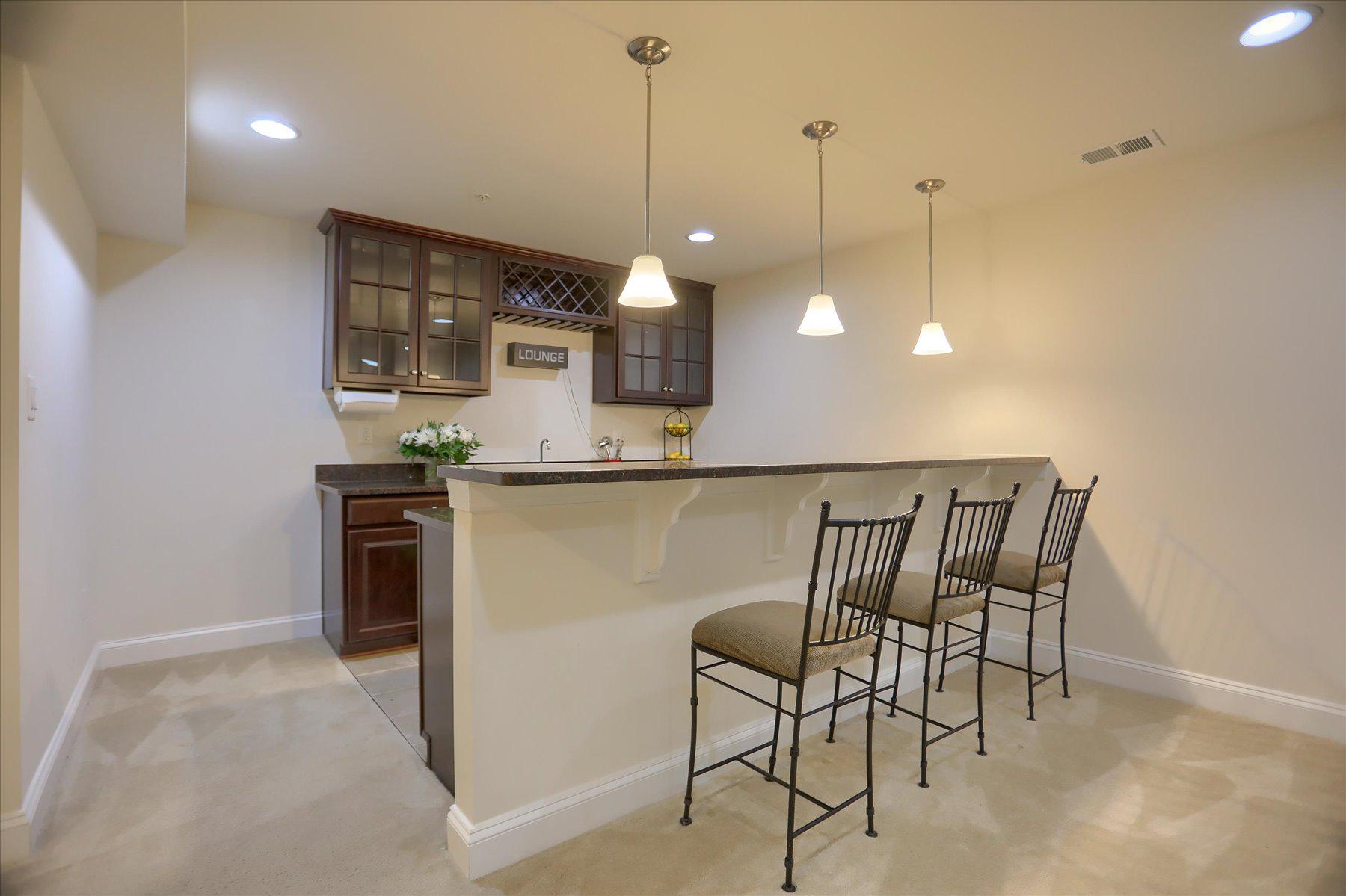 STONELEIGH SUMMIT - Residential