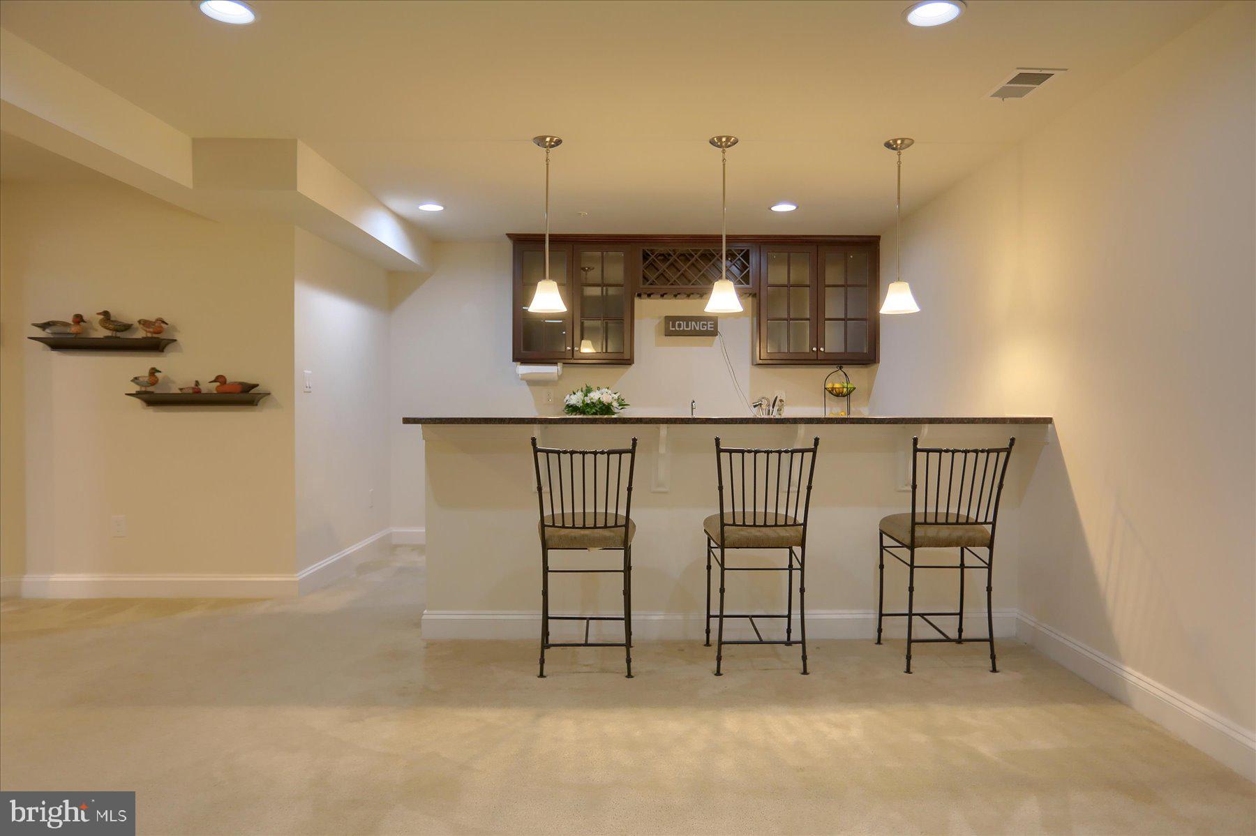 STONELEIGH SUMMIT - Residential