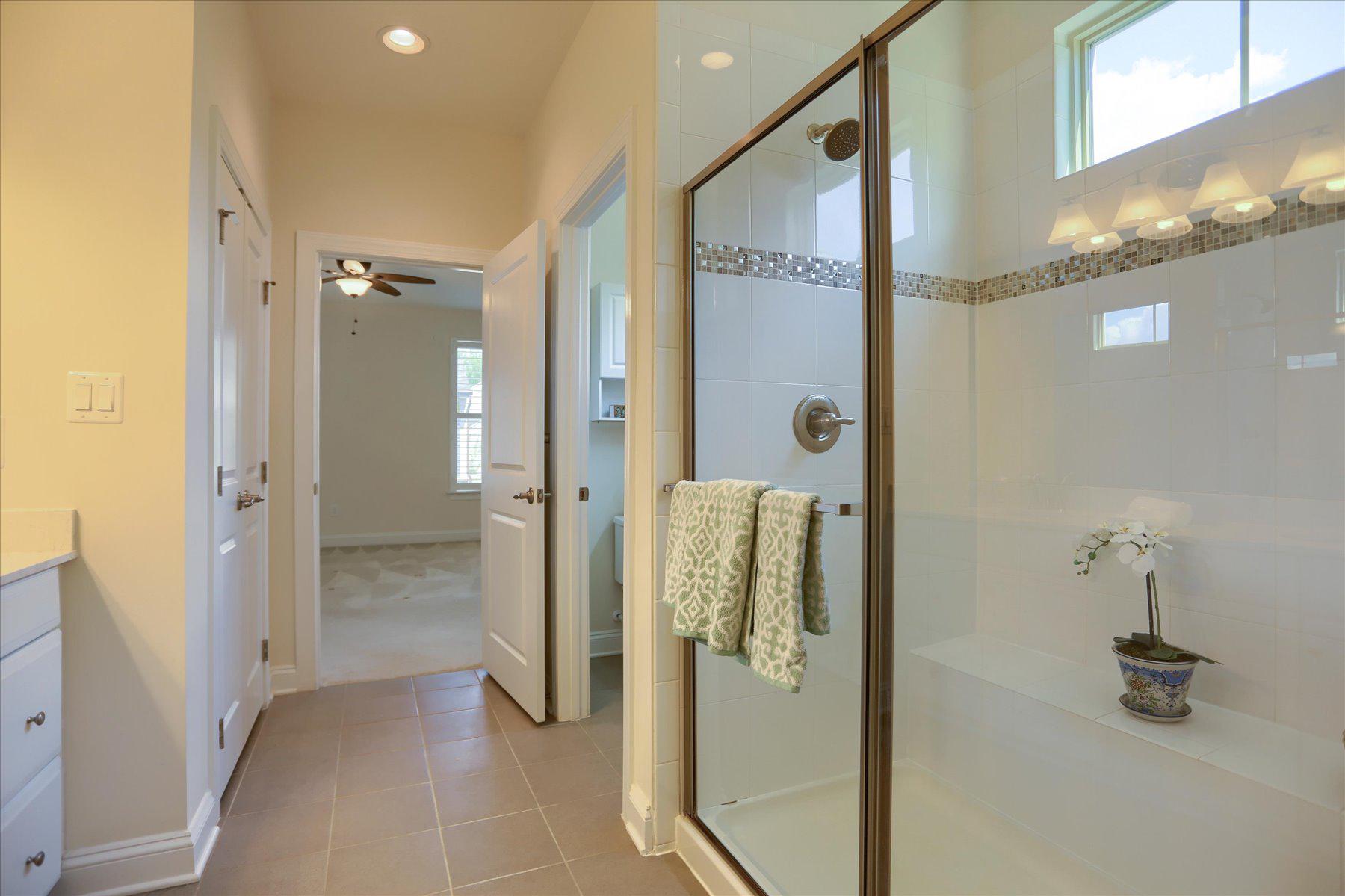 STONELEIGH SUMMIT - Residential