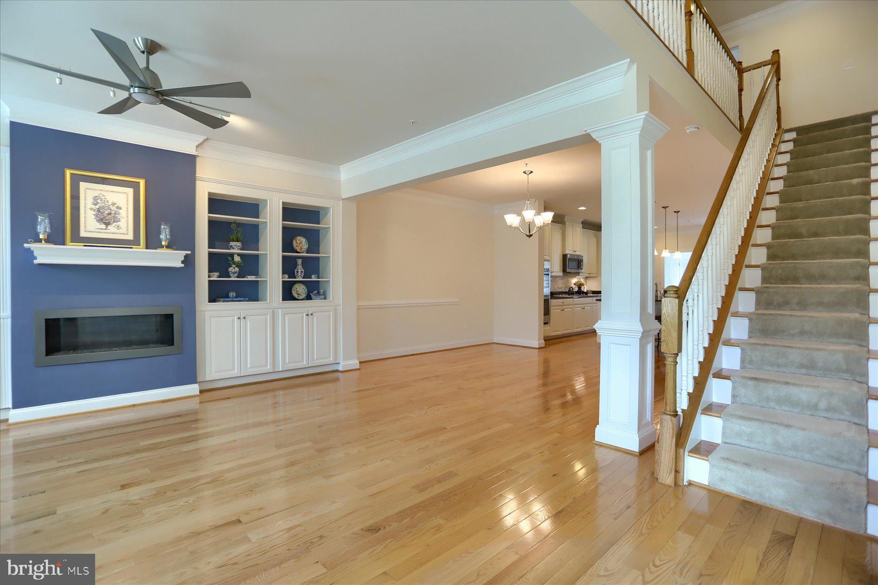 STONELEIGH SUMMIT - Residential