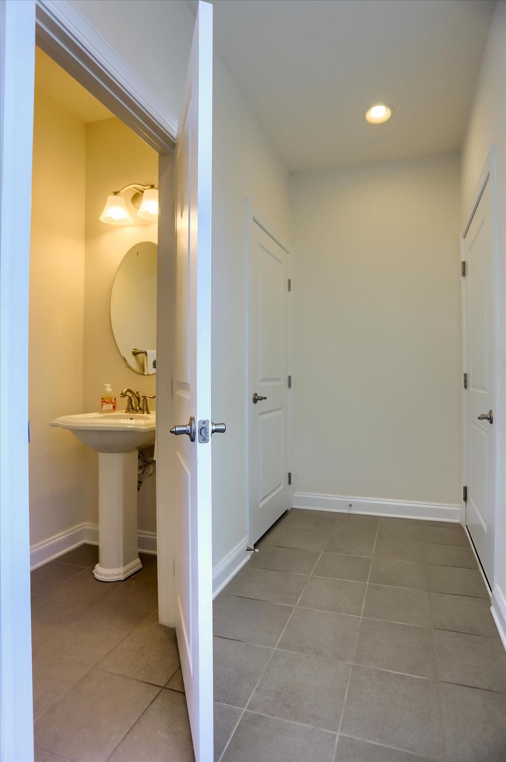 STONELEIGH SUMMIT - Residential