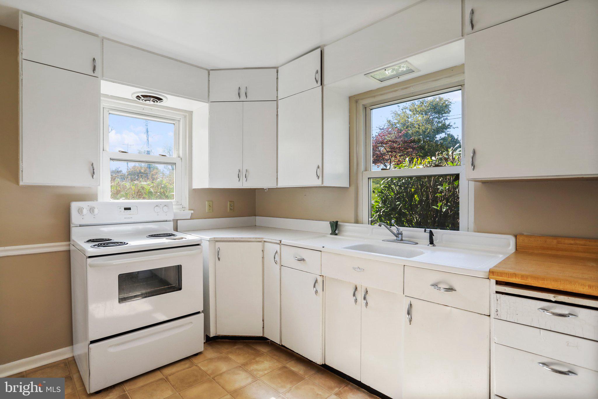 MULLERSTADT HEIGHTS - Residential