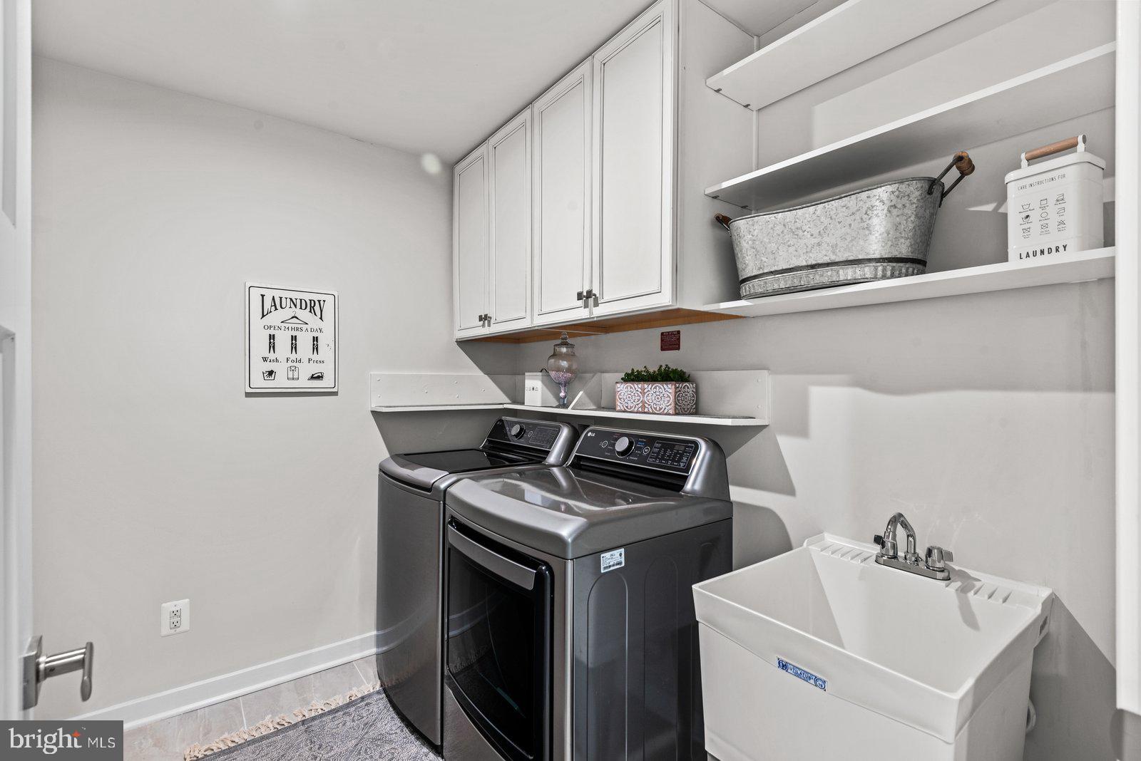 WARRENTON CHASE - Residential