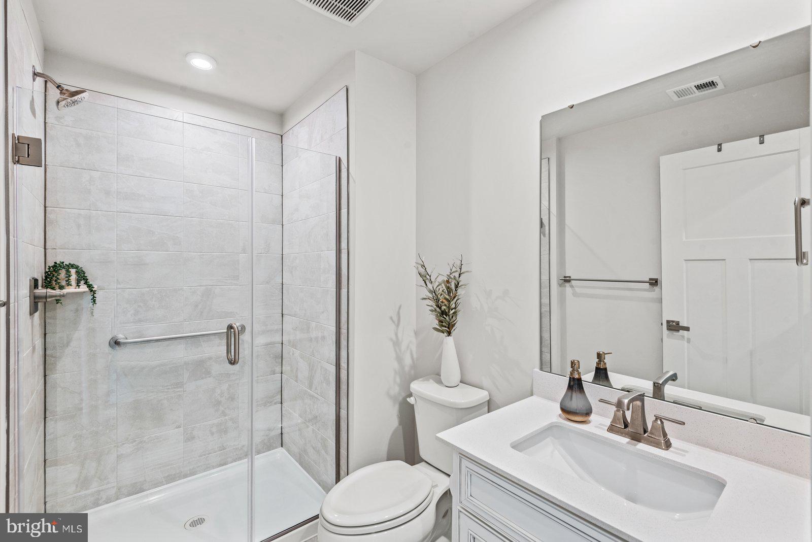 WARRENTON CHASE - Residential