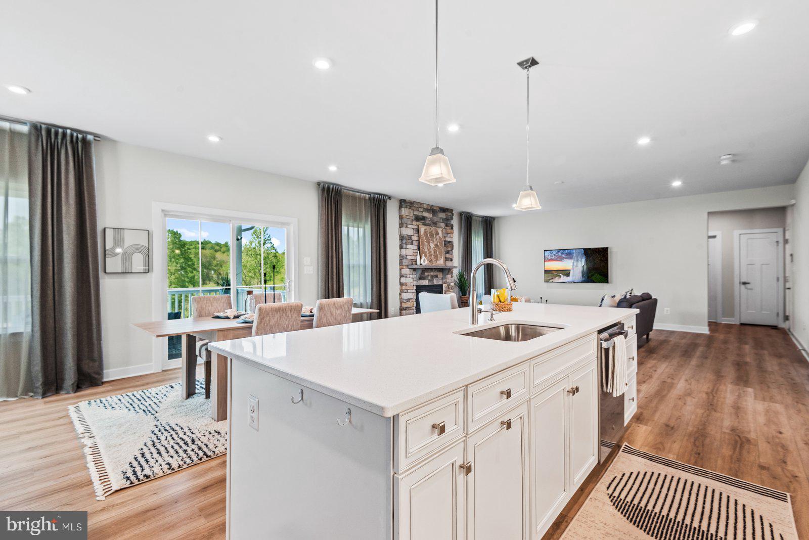 WARRENTON CHASE - Residential