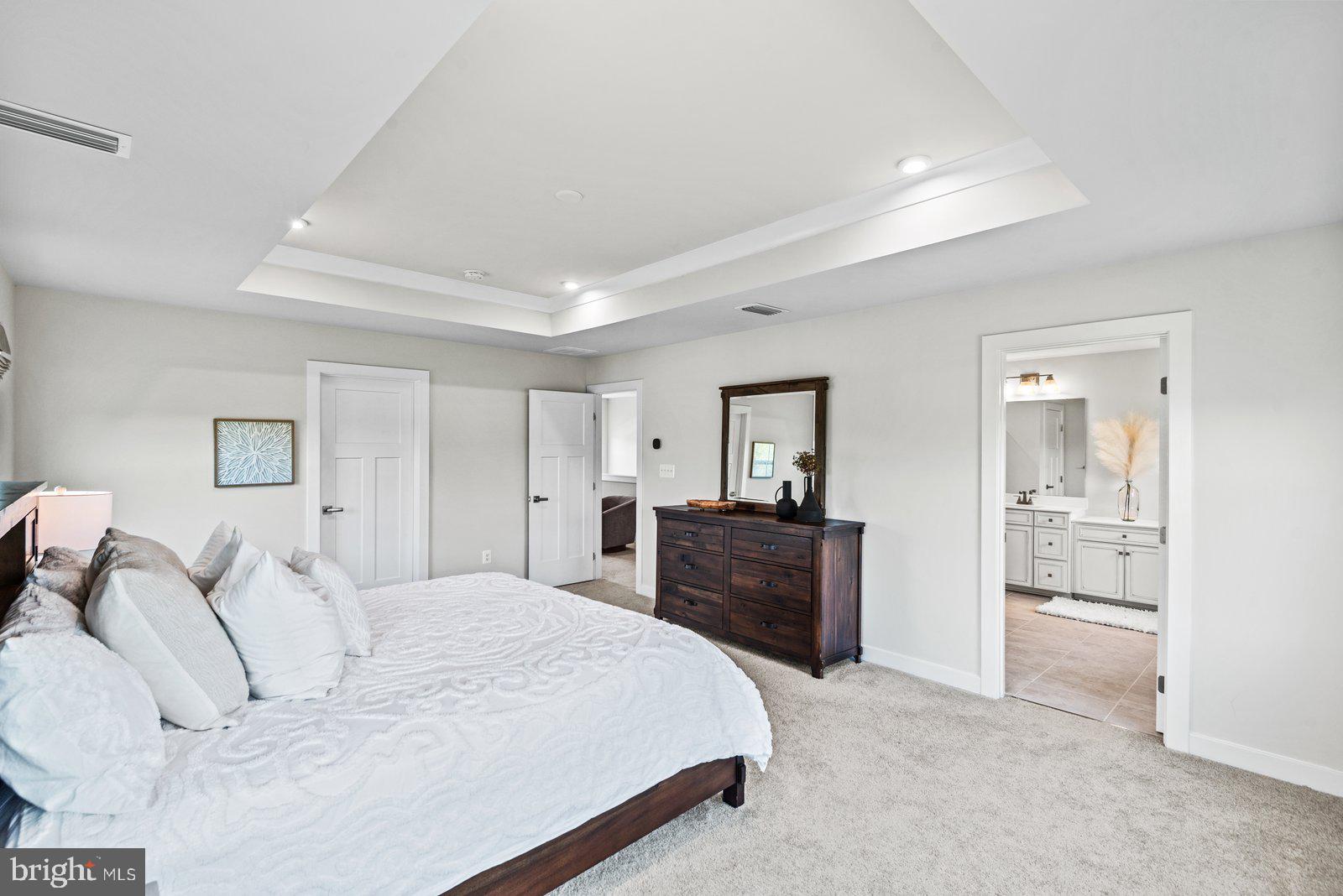 WARRENTON CHASE - Residential