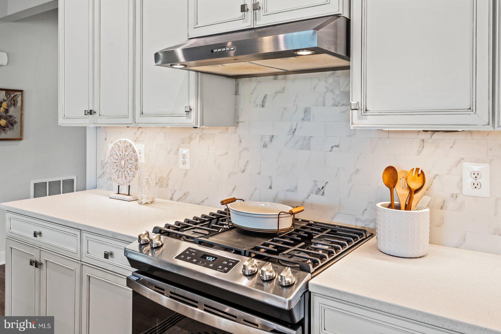 WARRENTON CHASE - Residential