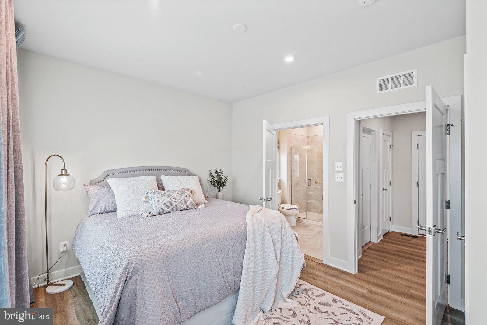 WARRENTON CHASE - Residential