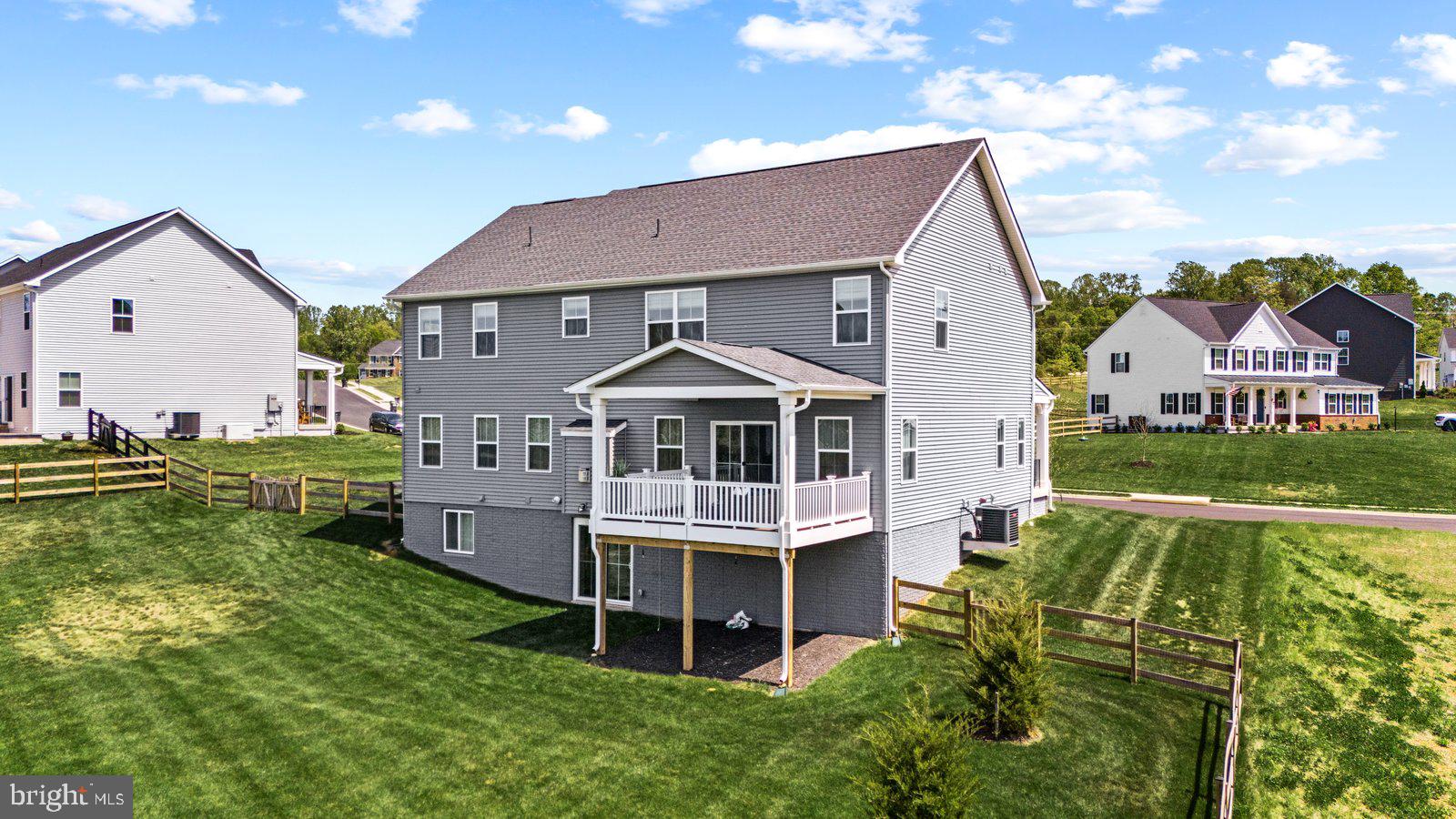 WARRENTON CHASE - Residential