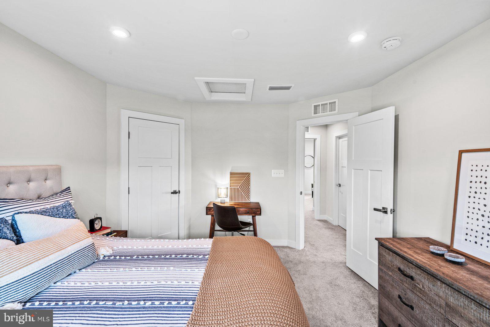 WARRENTON CHASE - Residential