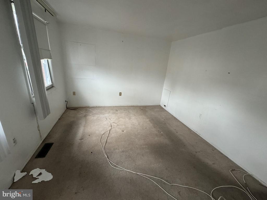 KINGSWOOD CONDOMINIUM - Residential