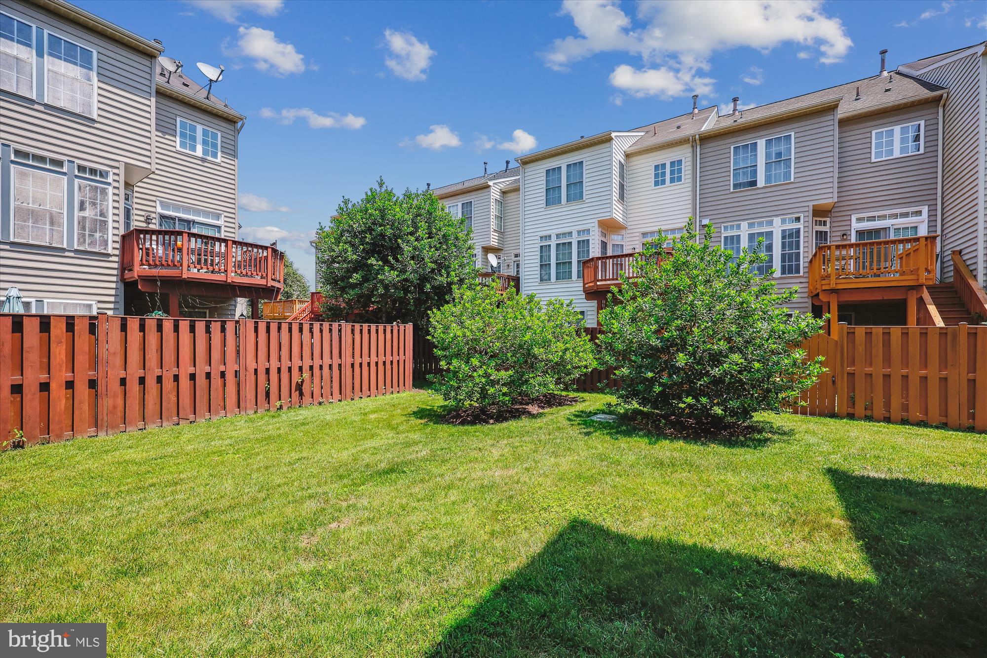13901 CHATTERLY PLACE