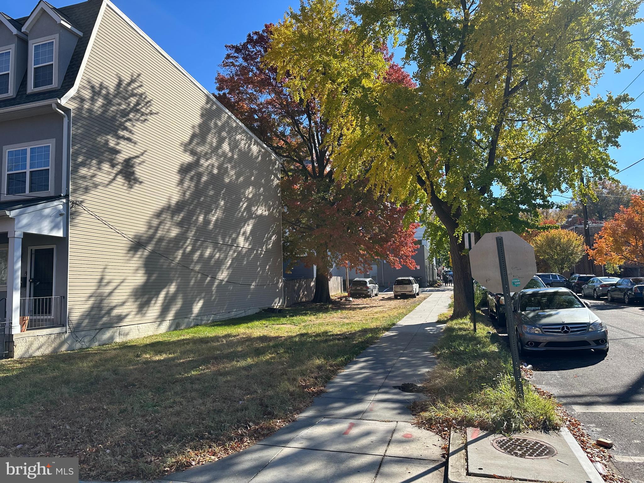 2324 SHANNON PLACE SE