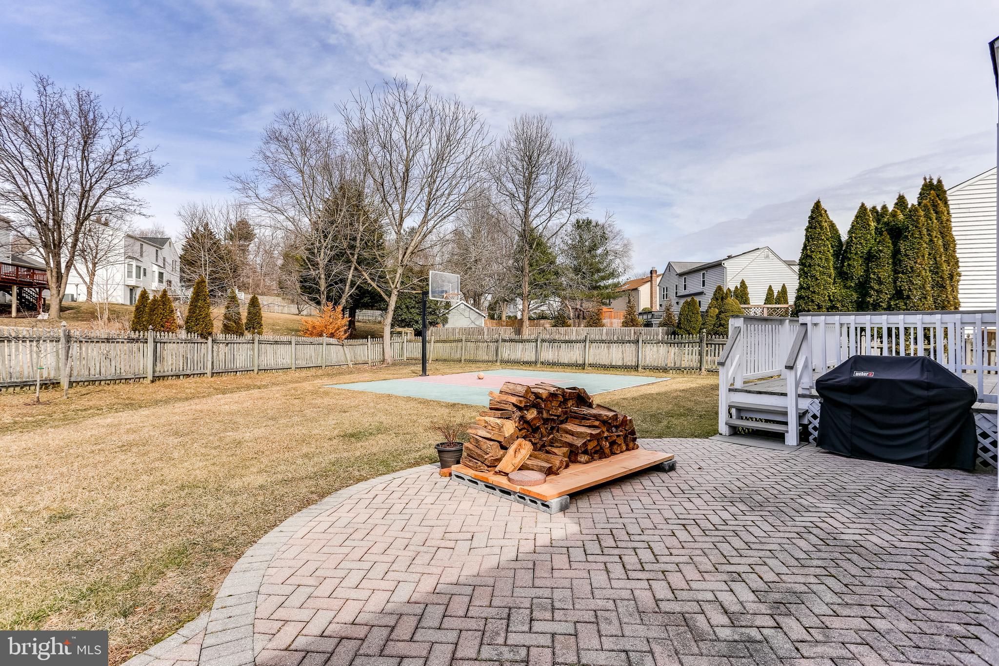 VALLEY MEDE - Residential