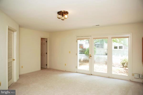 VIRGINIA CENTER - Residential