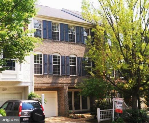 VIRGINIA CENTER - Residential