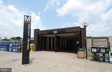 VIRGINIA CENTER - Residential