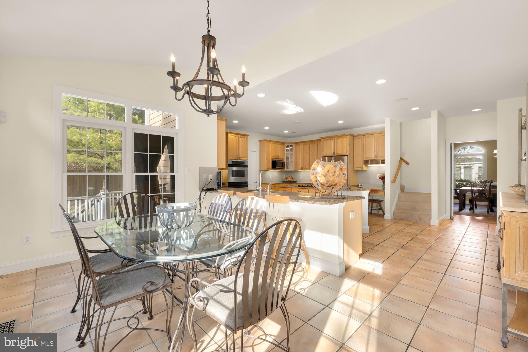 POTOMAC OUTSIDE - Residential