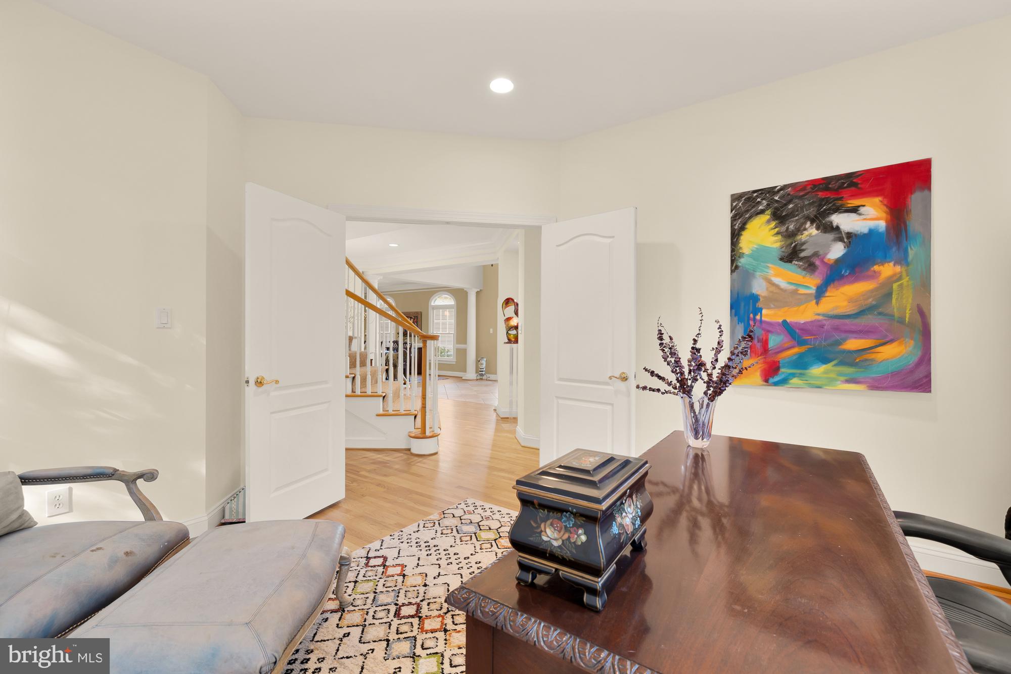 POTOMAC OUTSIDE - Residential