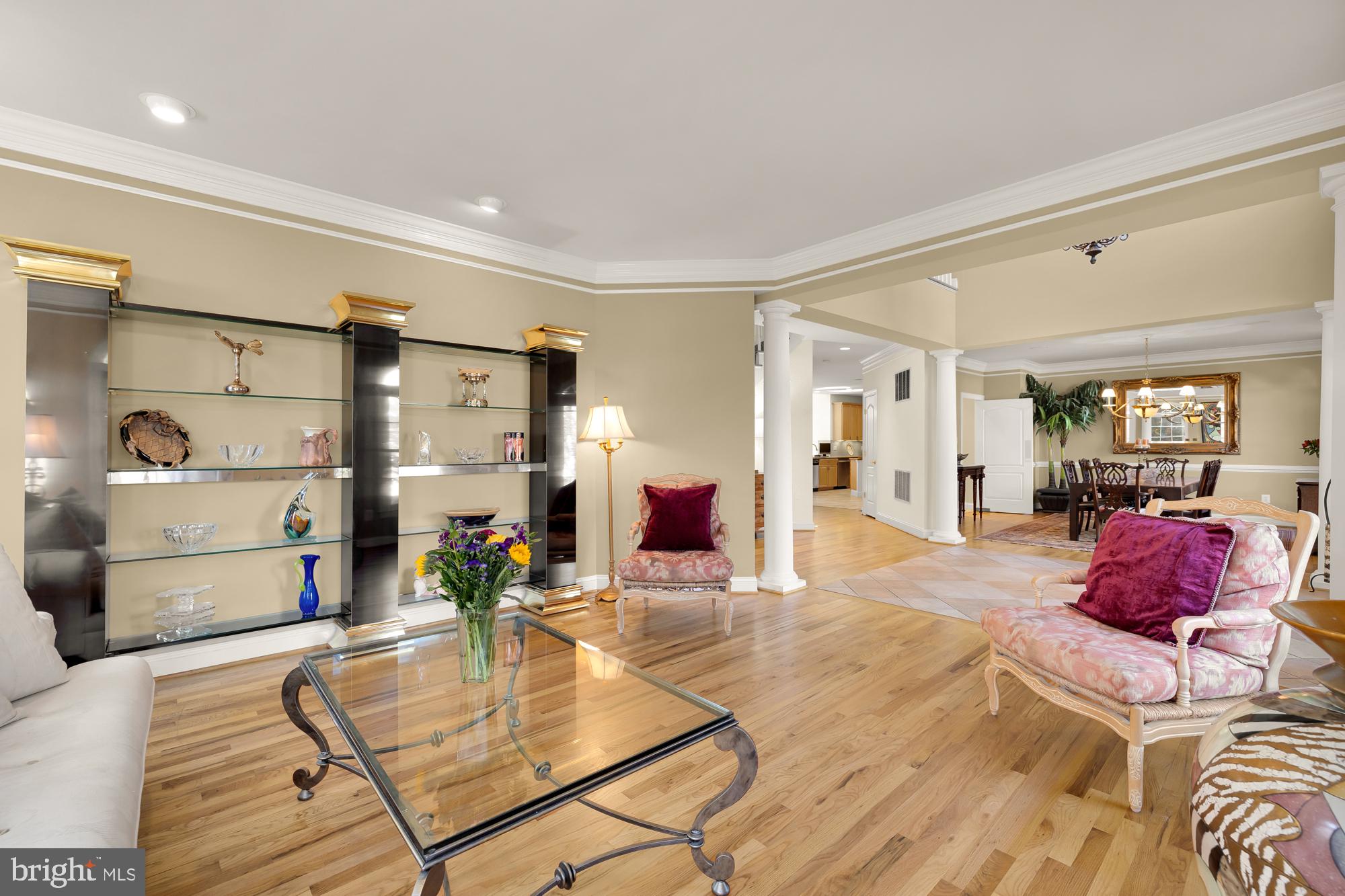 POTOMAC OUTSIDE - Residential