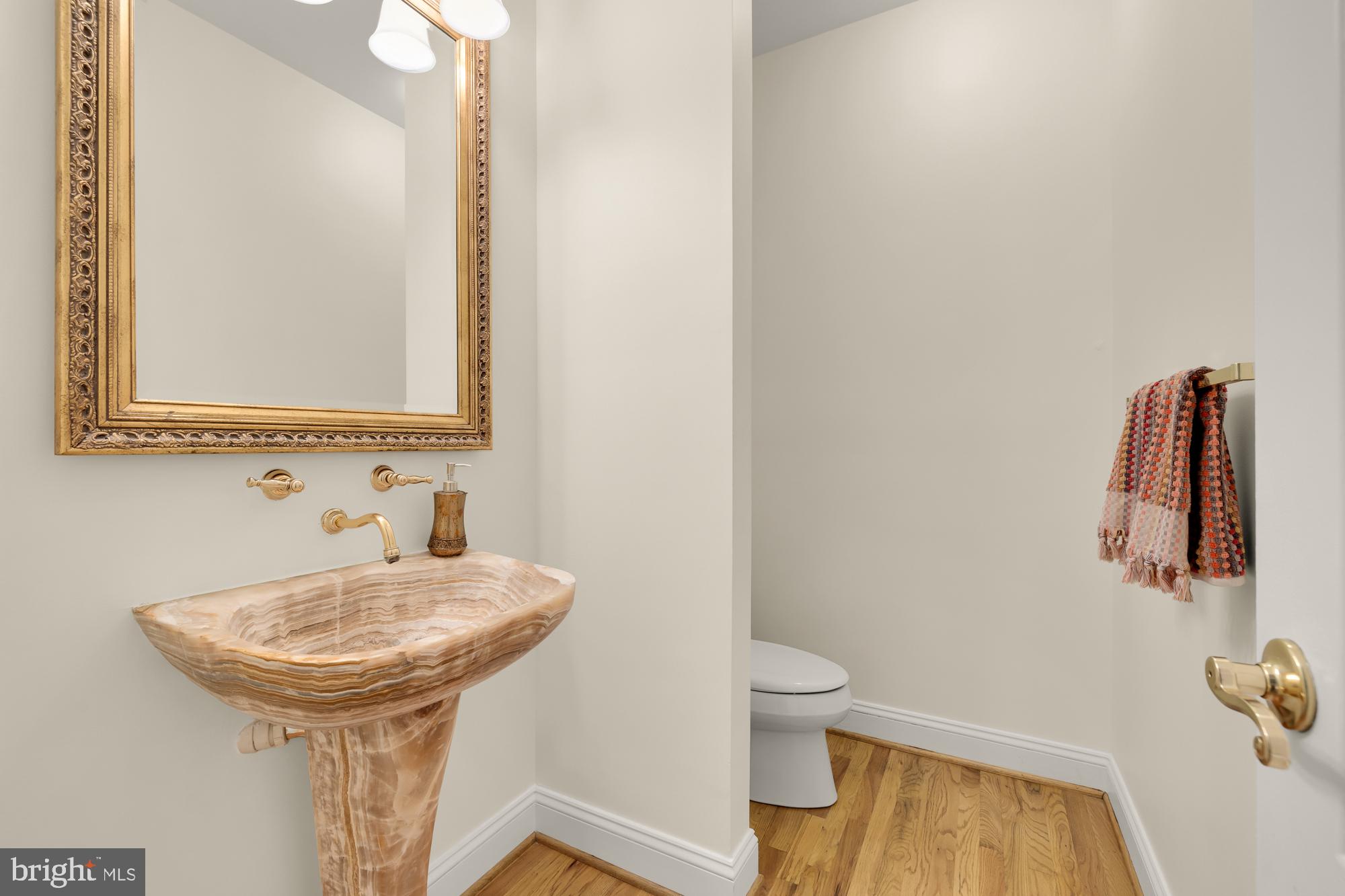 POTOMAC OUTSIDE - Residential