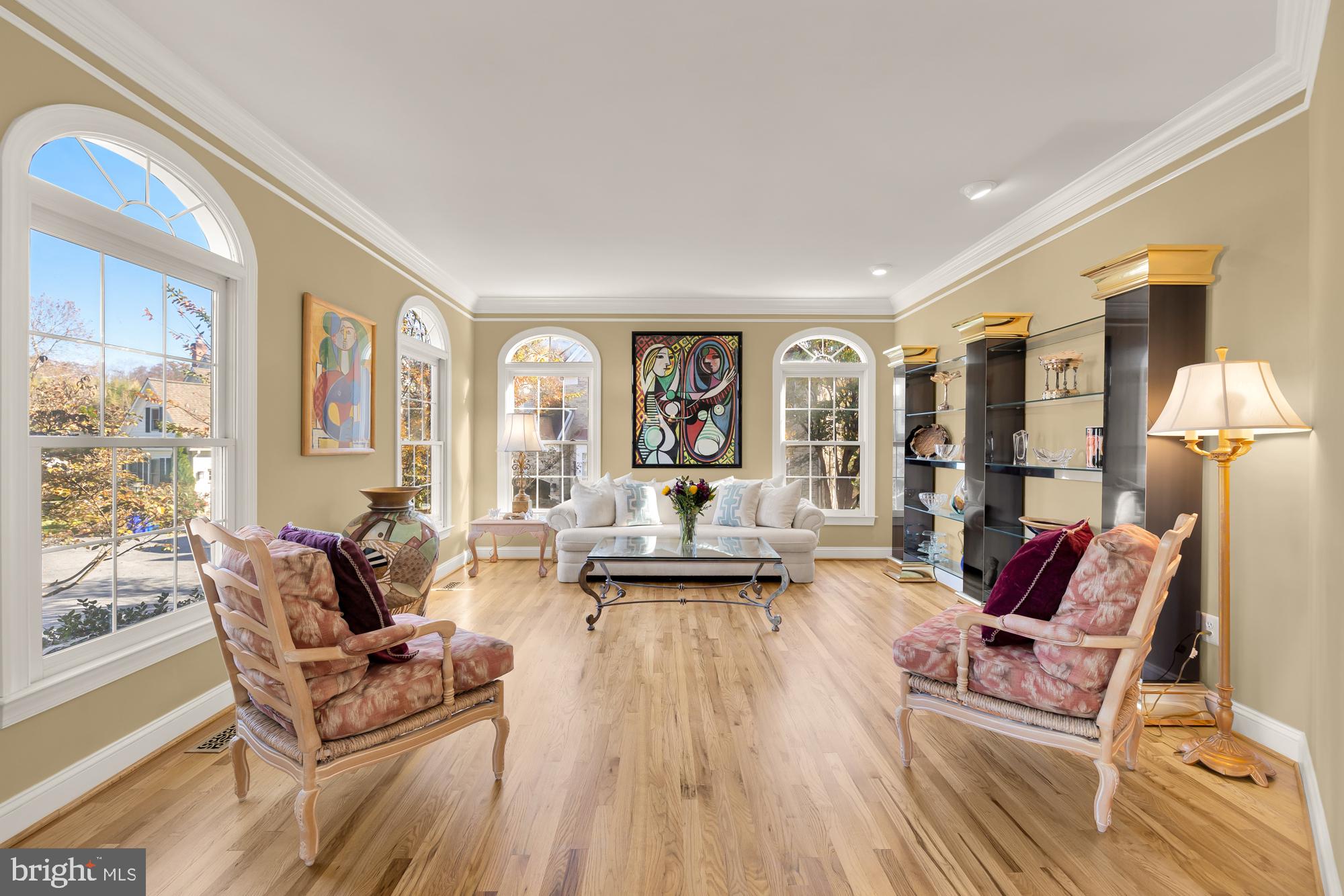 POTOMAC OUTSIDE - Residential