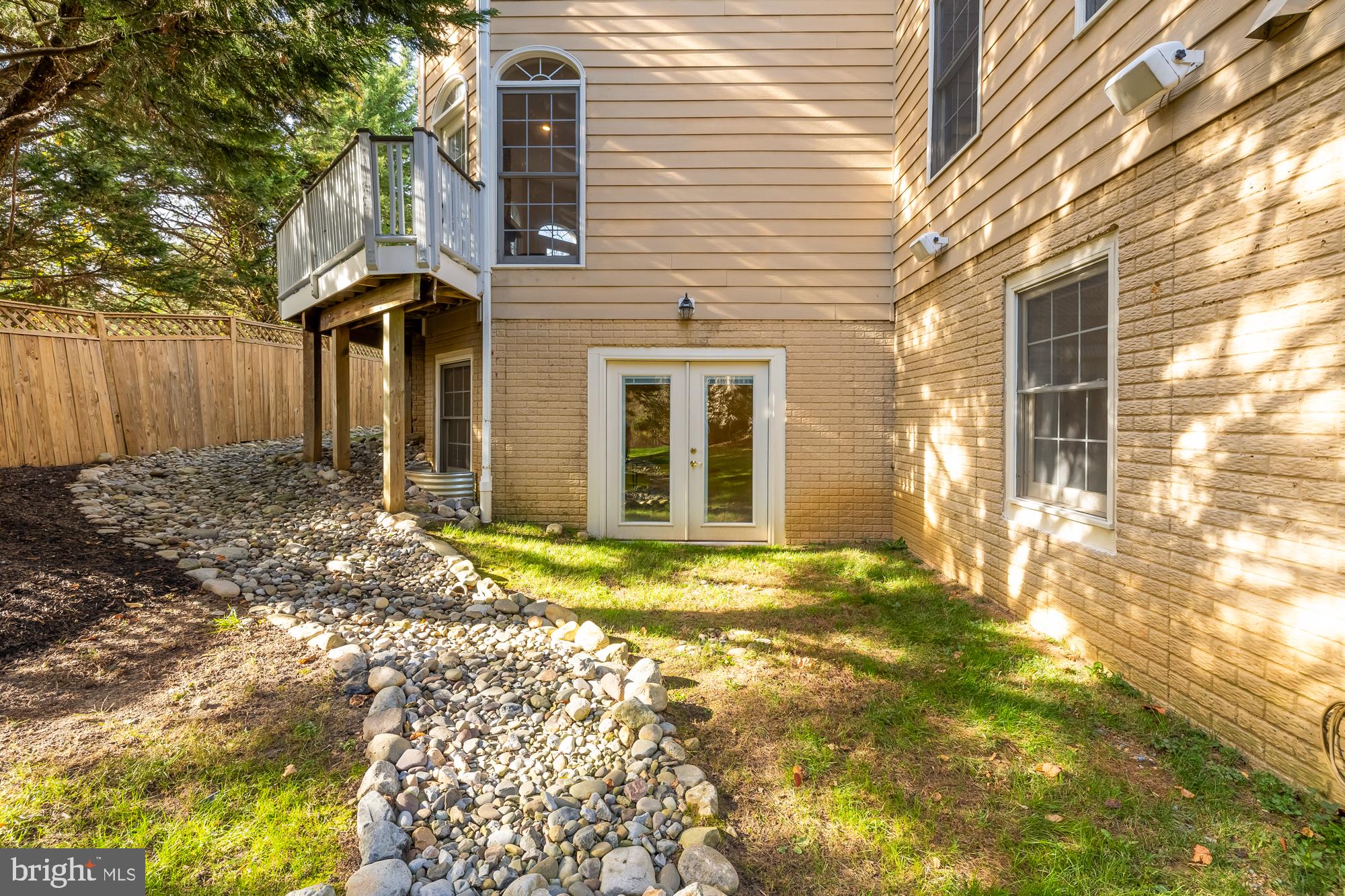 POTOMAC OUTSIDE - Residential