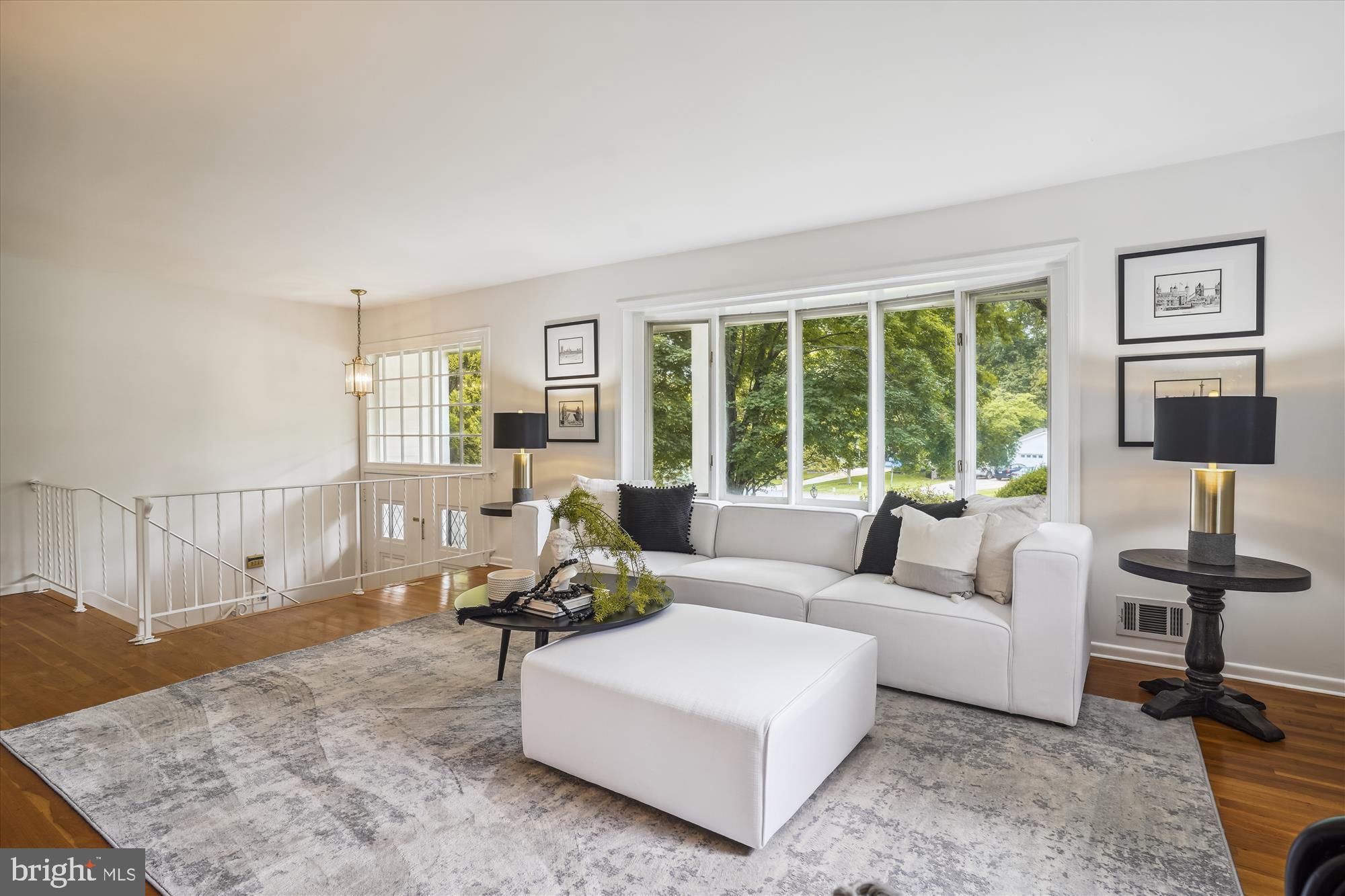 TOWN AND COUNTRY GARDENS - Residential