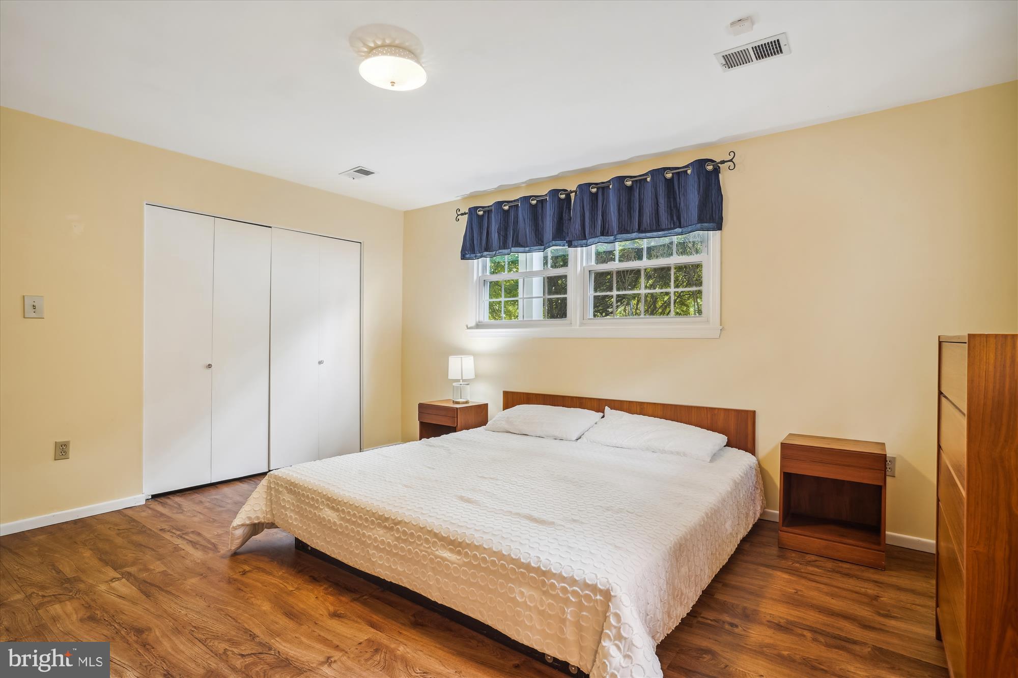 TOWN AND COUNTRY GARDENS - Residential