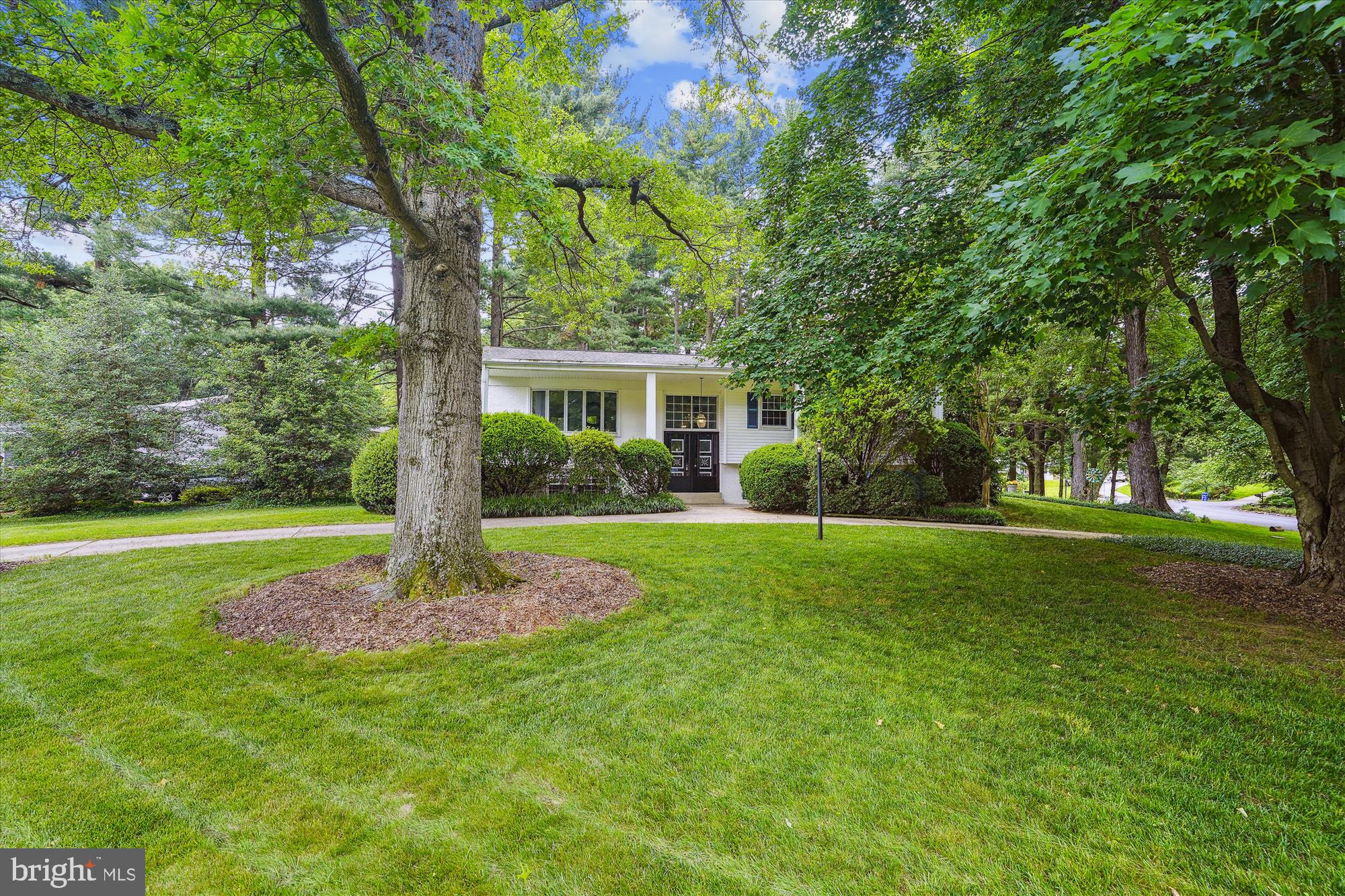 TOWN AND COUNTRY GARDENS - Residential