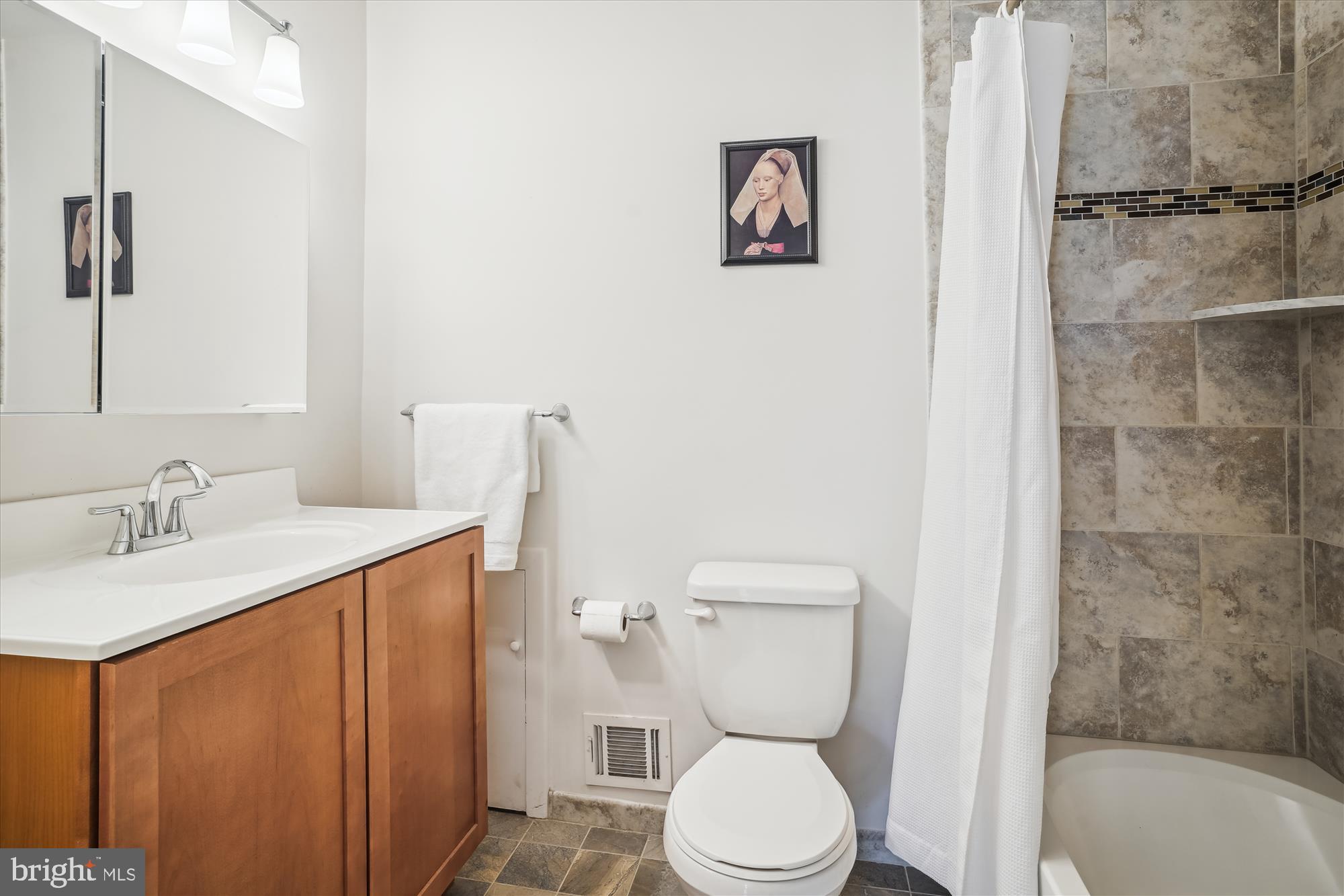 TOWN AND COUNTRY GARDENS - Residential