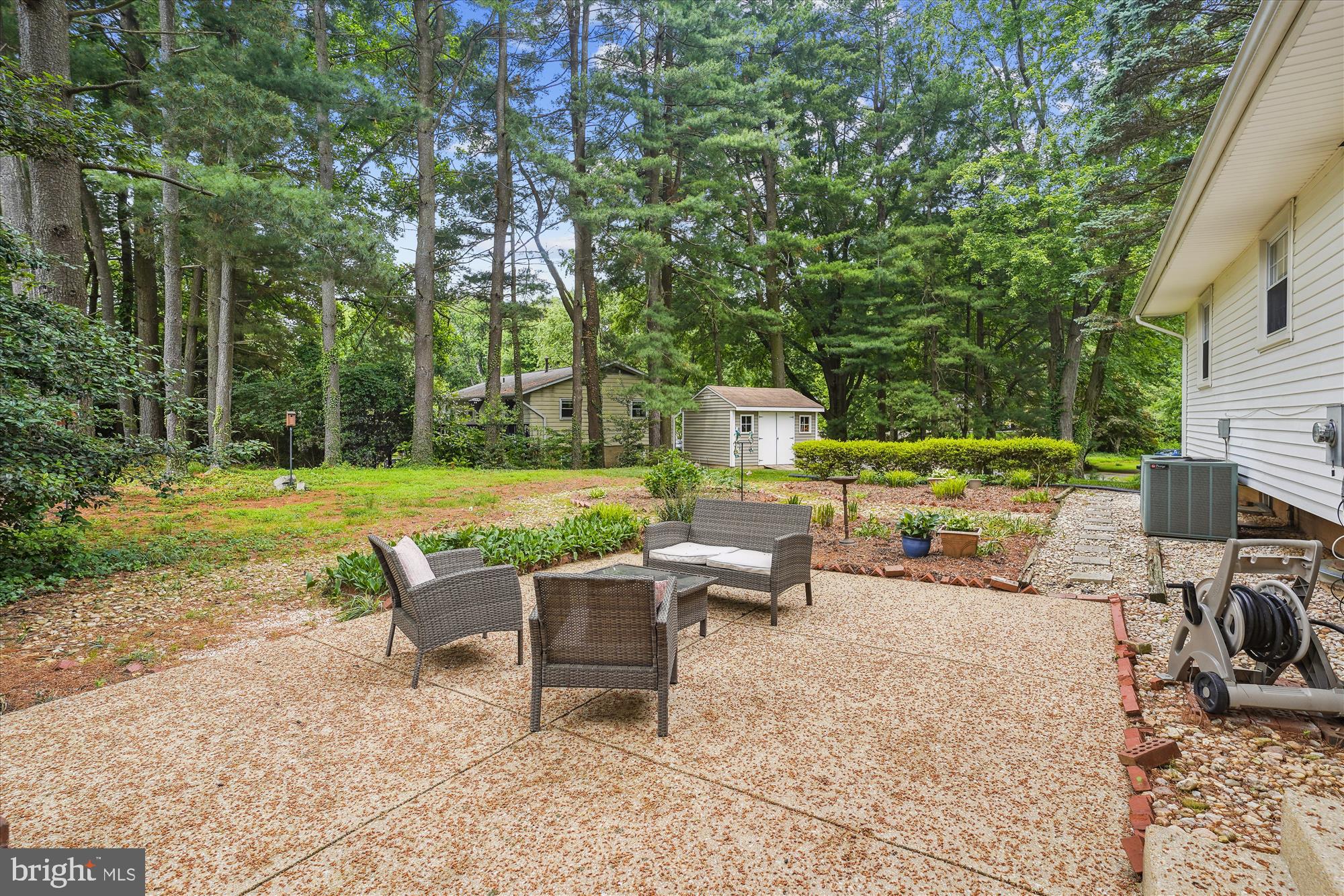 TOWN AND COUNTRY GARDENS - Residential