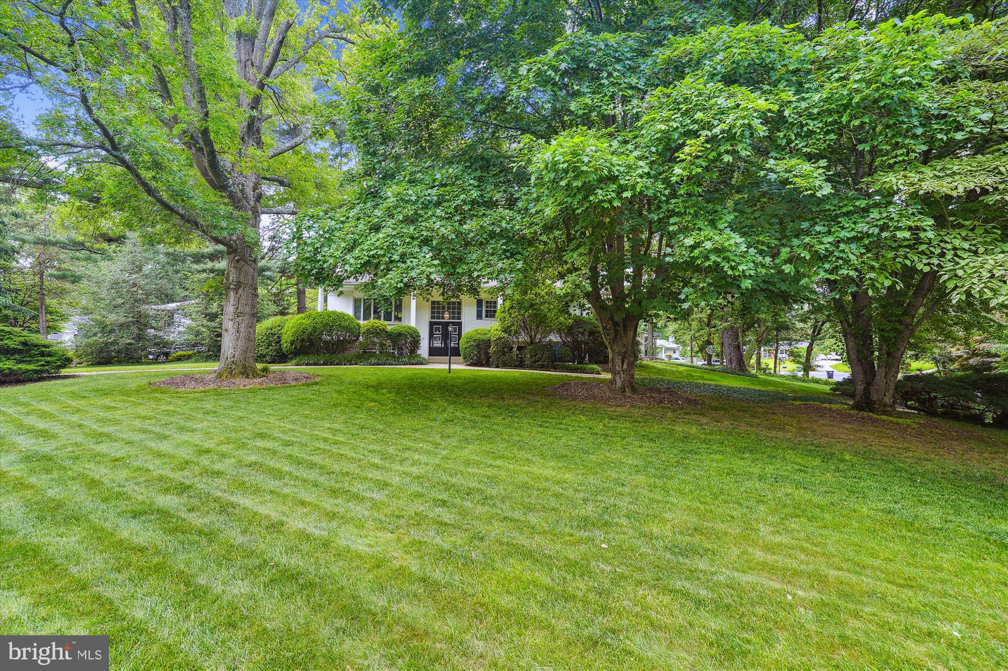 TOWN AND COUNTRY GARDENS - Residential