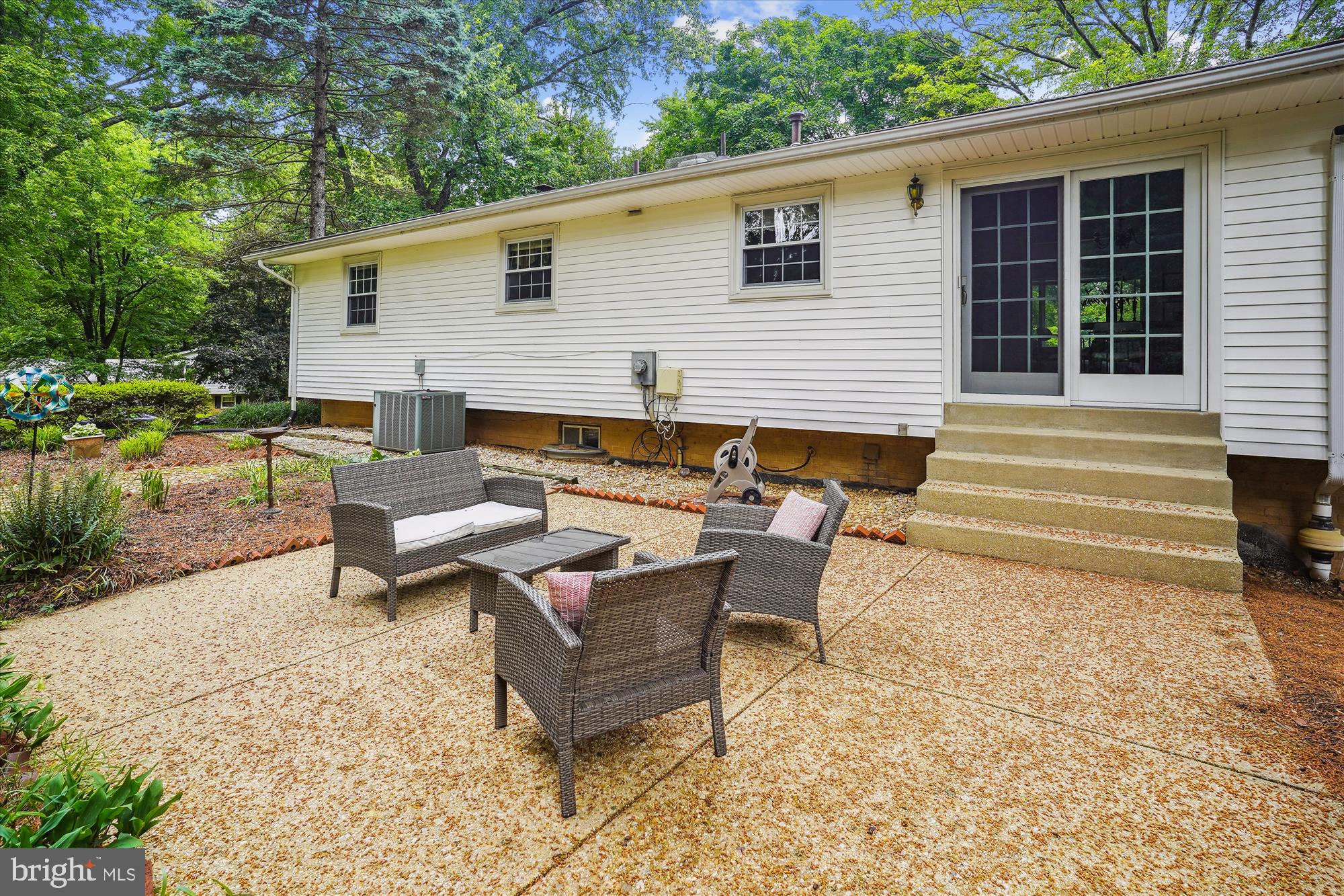 TOWN AND COUNTRY GARDENS - Residential