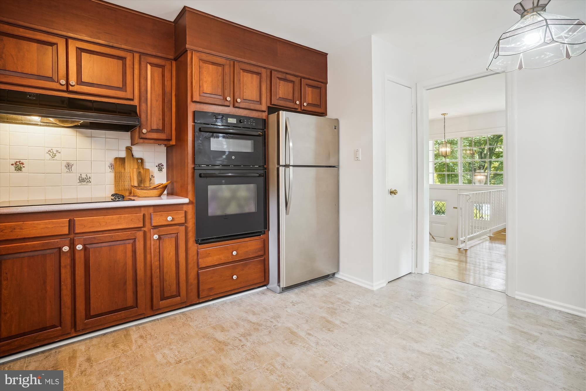 TOWN AND COUNTRY GARDENS - Residential