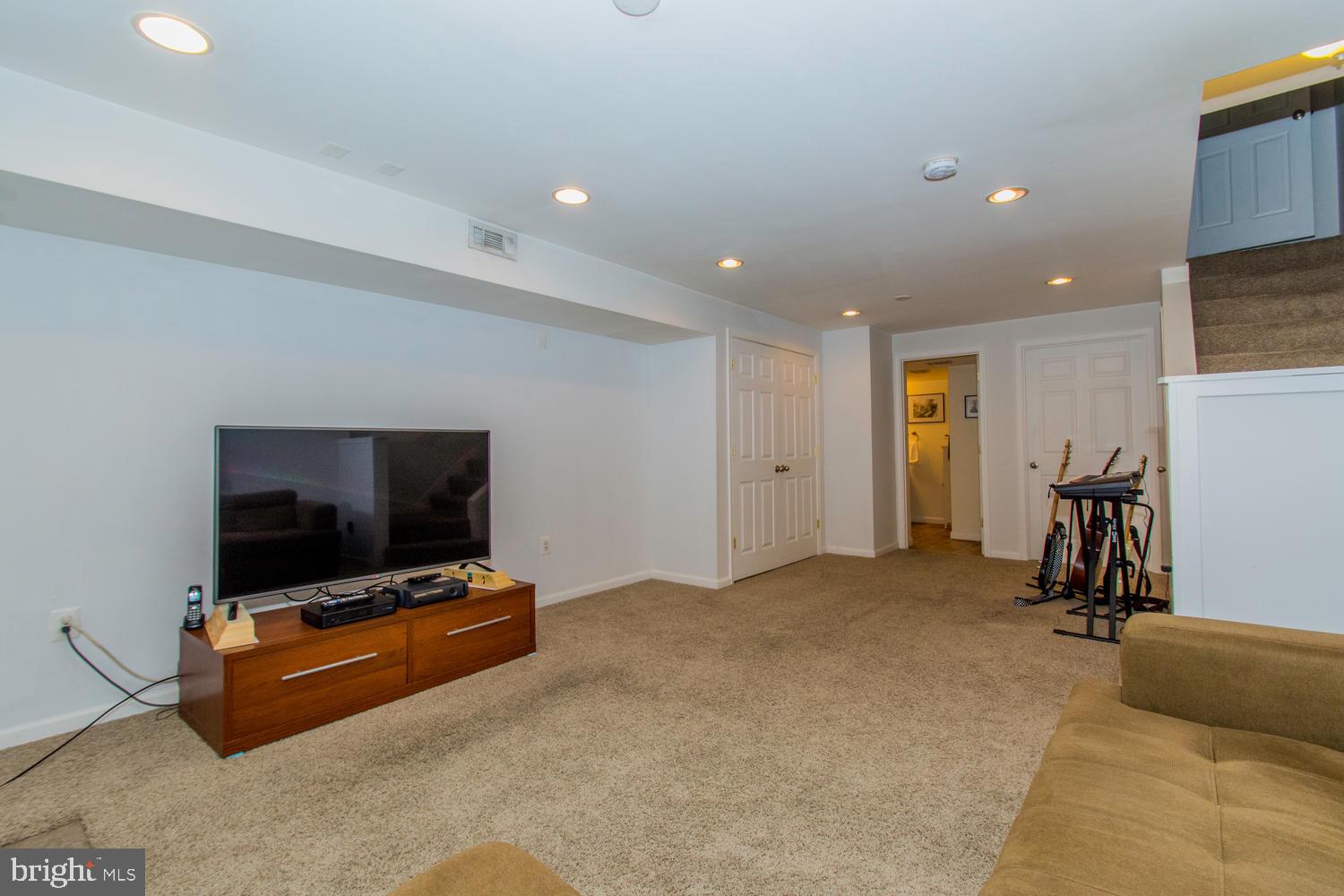 MARBLE HILL - Residential