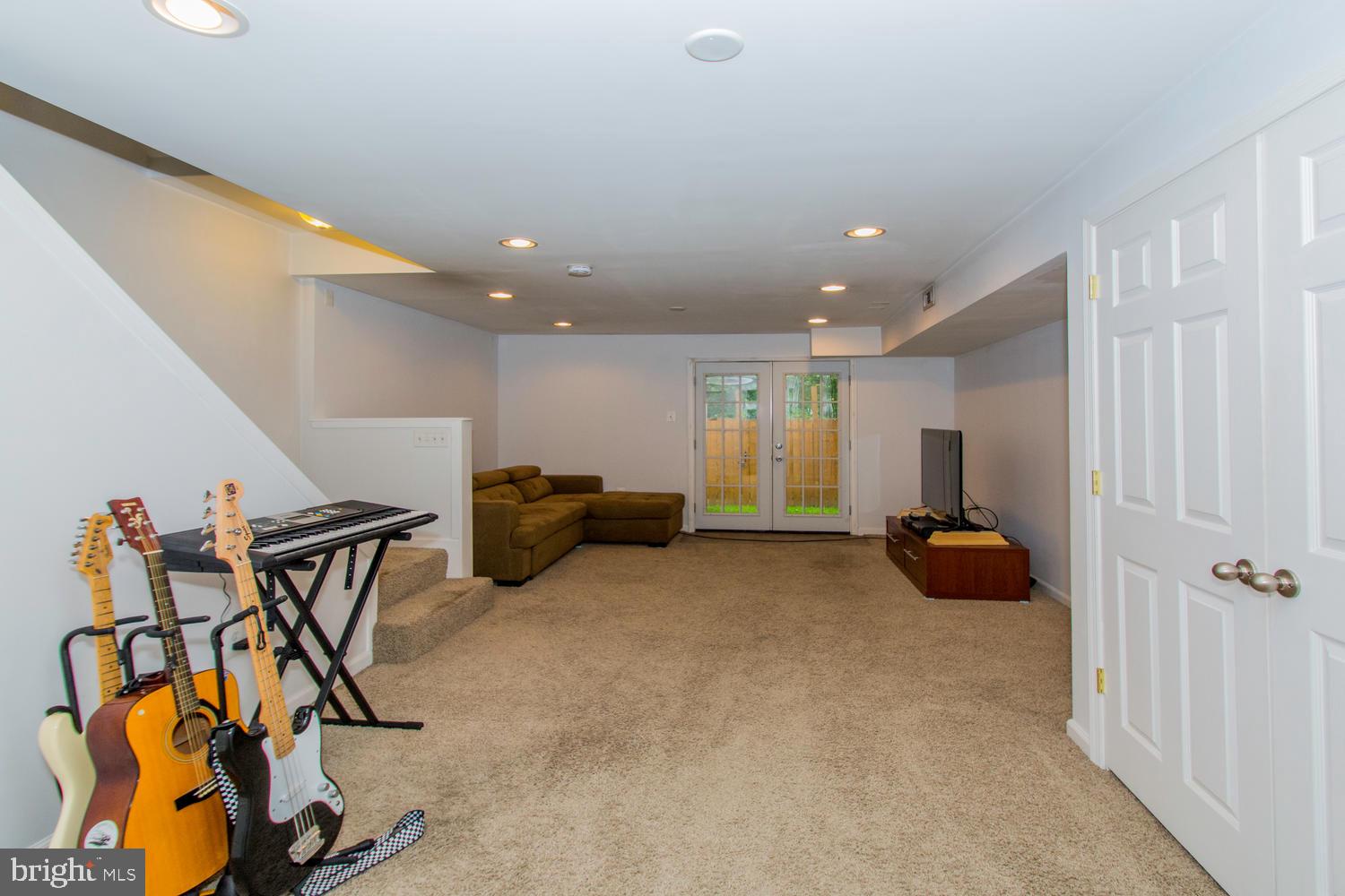 MARBLE HILL - Residential