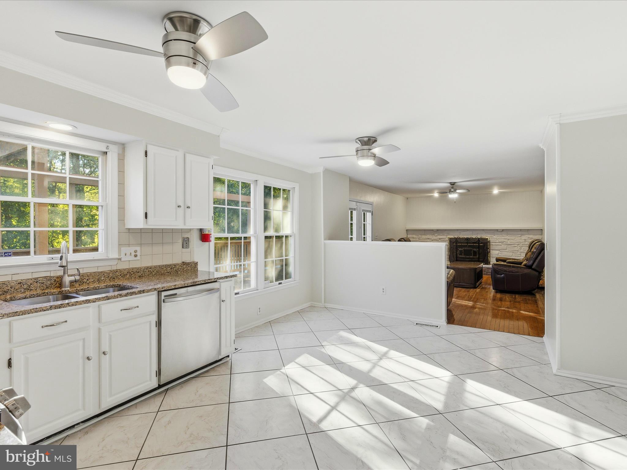 TALL OAKS CROSSING - Residential Lease