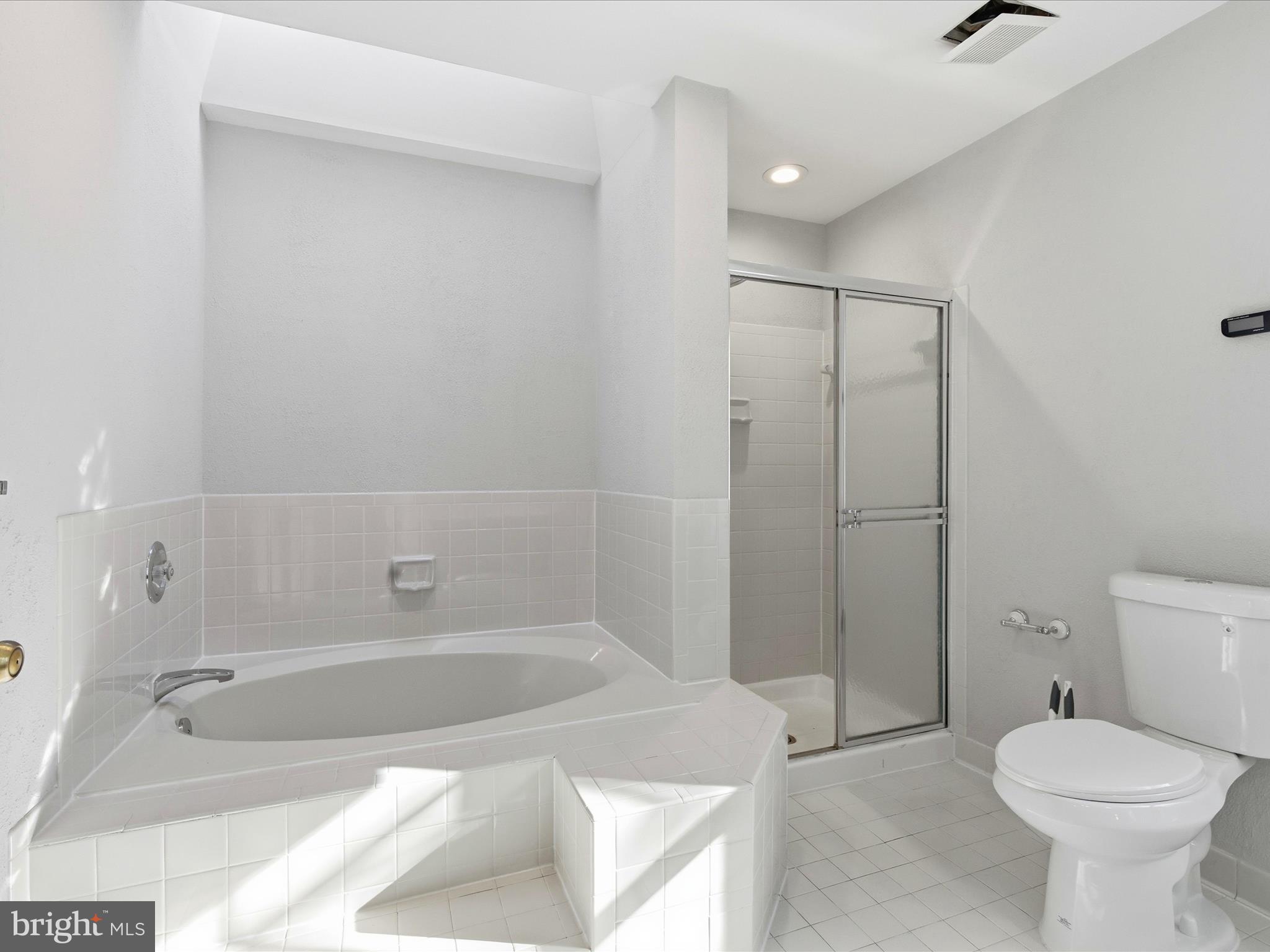 TALL OAKS CROSSING - Residential Lease