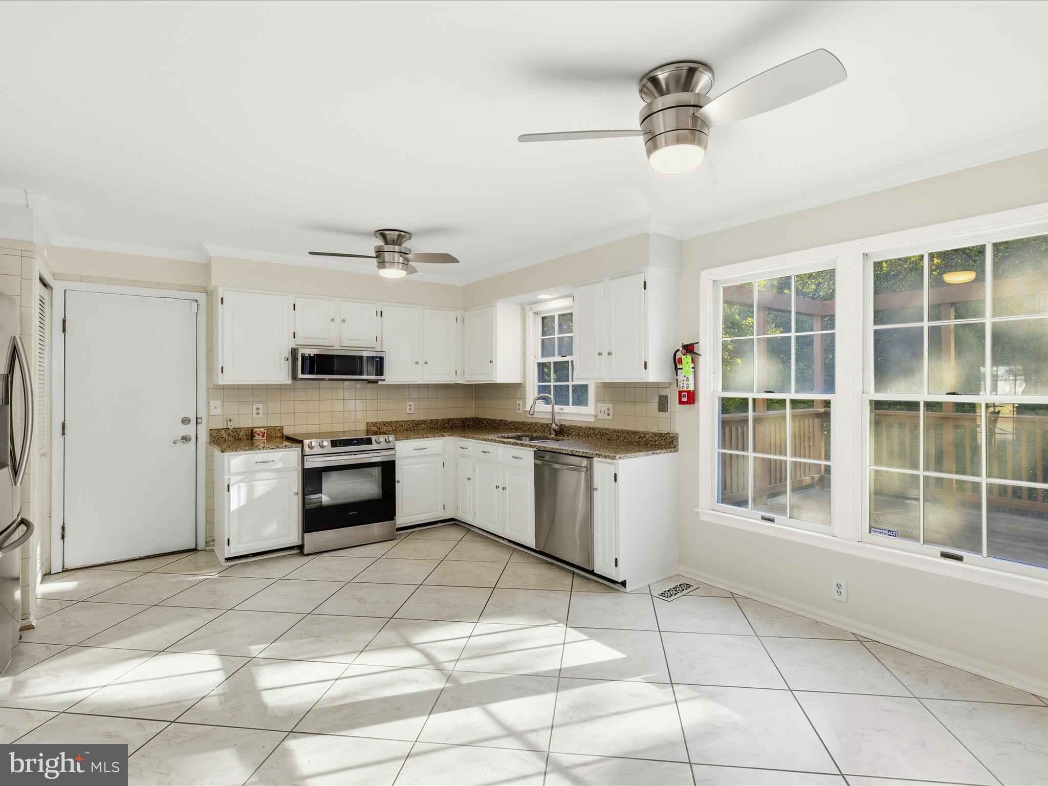 TALL OAKS CROSSING - Residential Lease