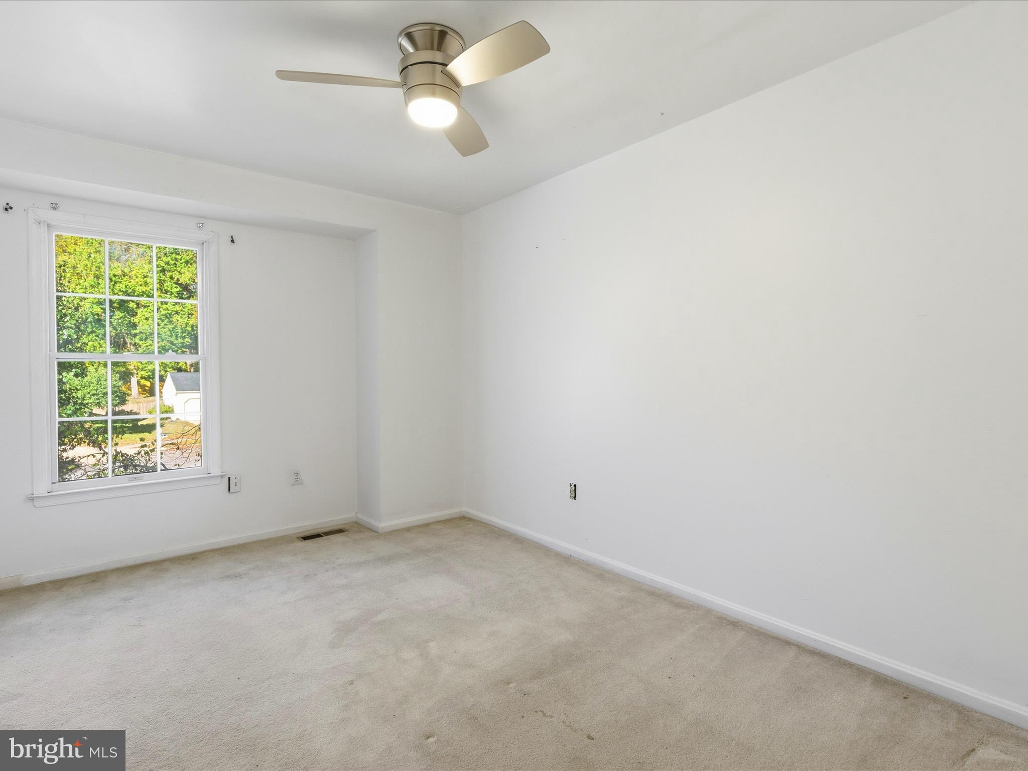 TALL OAKS CROSSING - Residential Lease