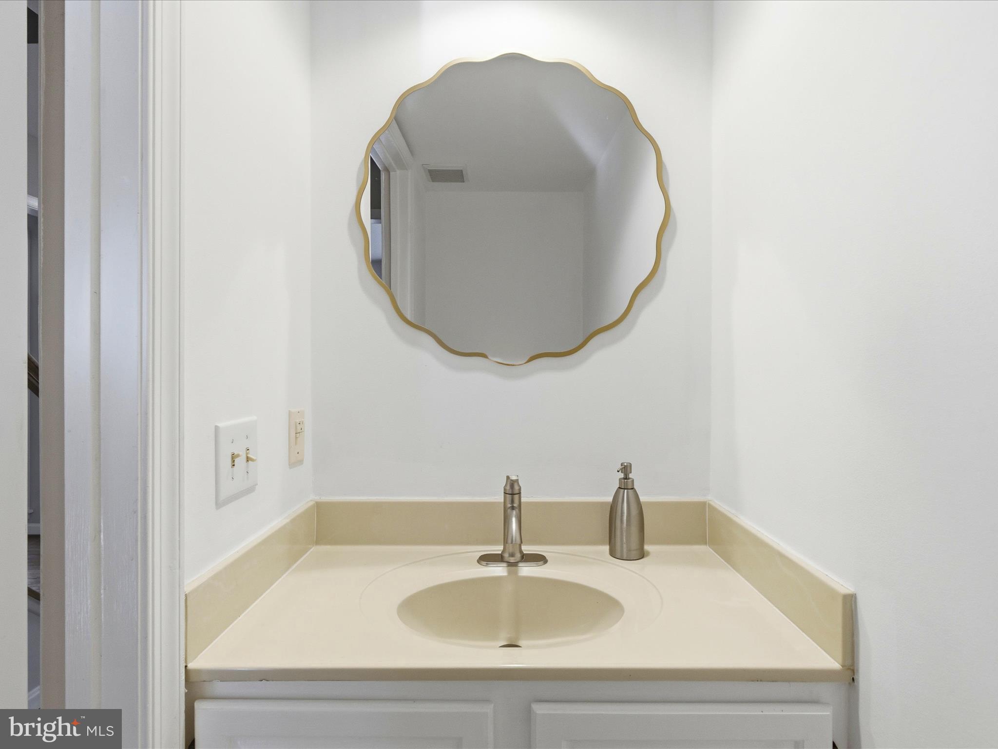 TALL OAKS CROSSING - Residential Lease