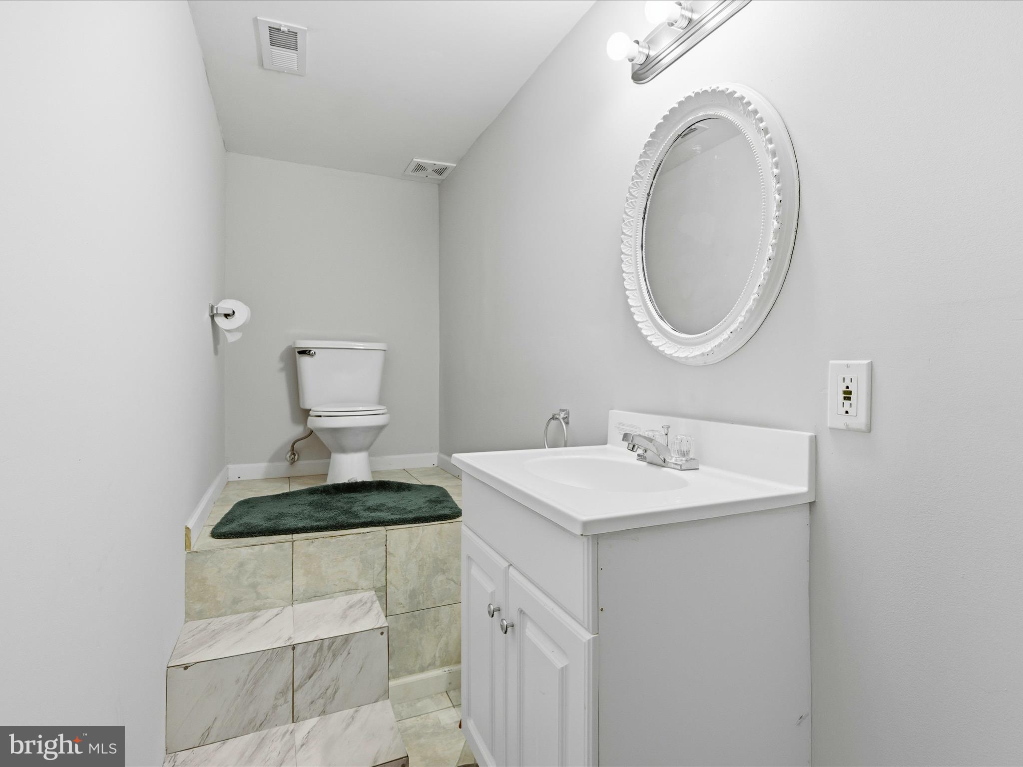 TALL OAKS CROSSING - Residential Lease