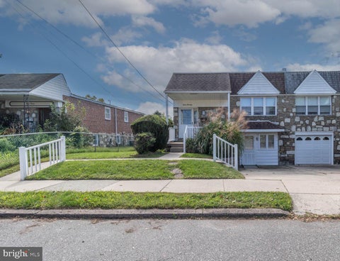 Townhouse For Sale - 1214 Fenwick Road<br/> PHILADELPHIA, PA 19115