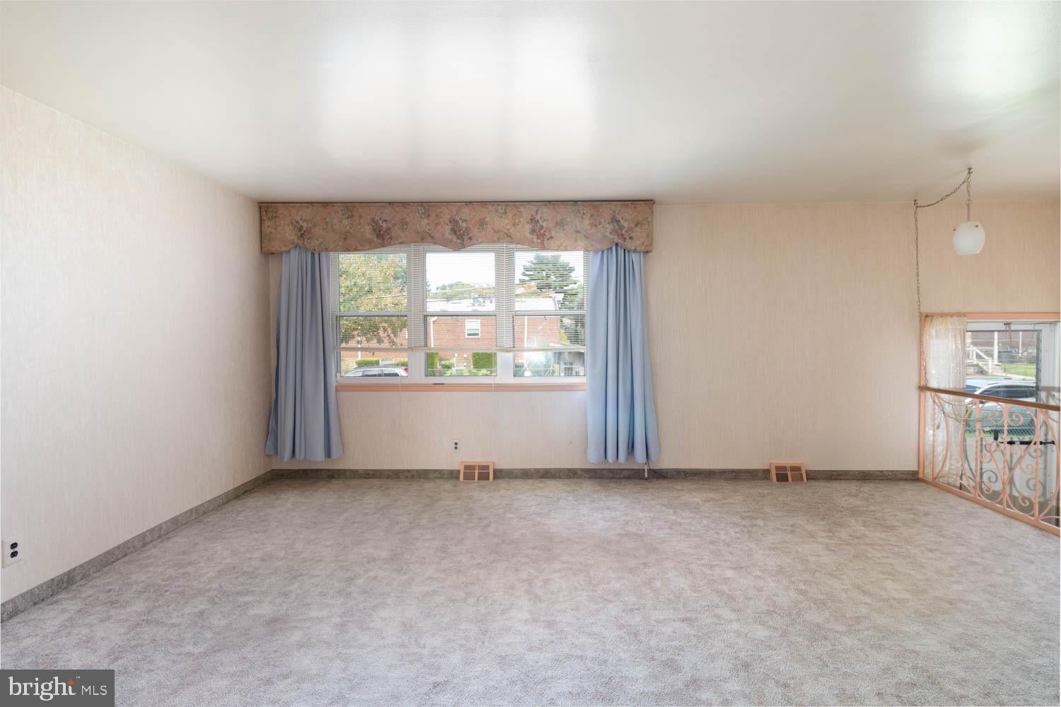 1214 FENWICK ROAD